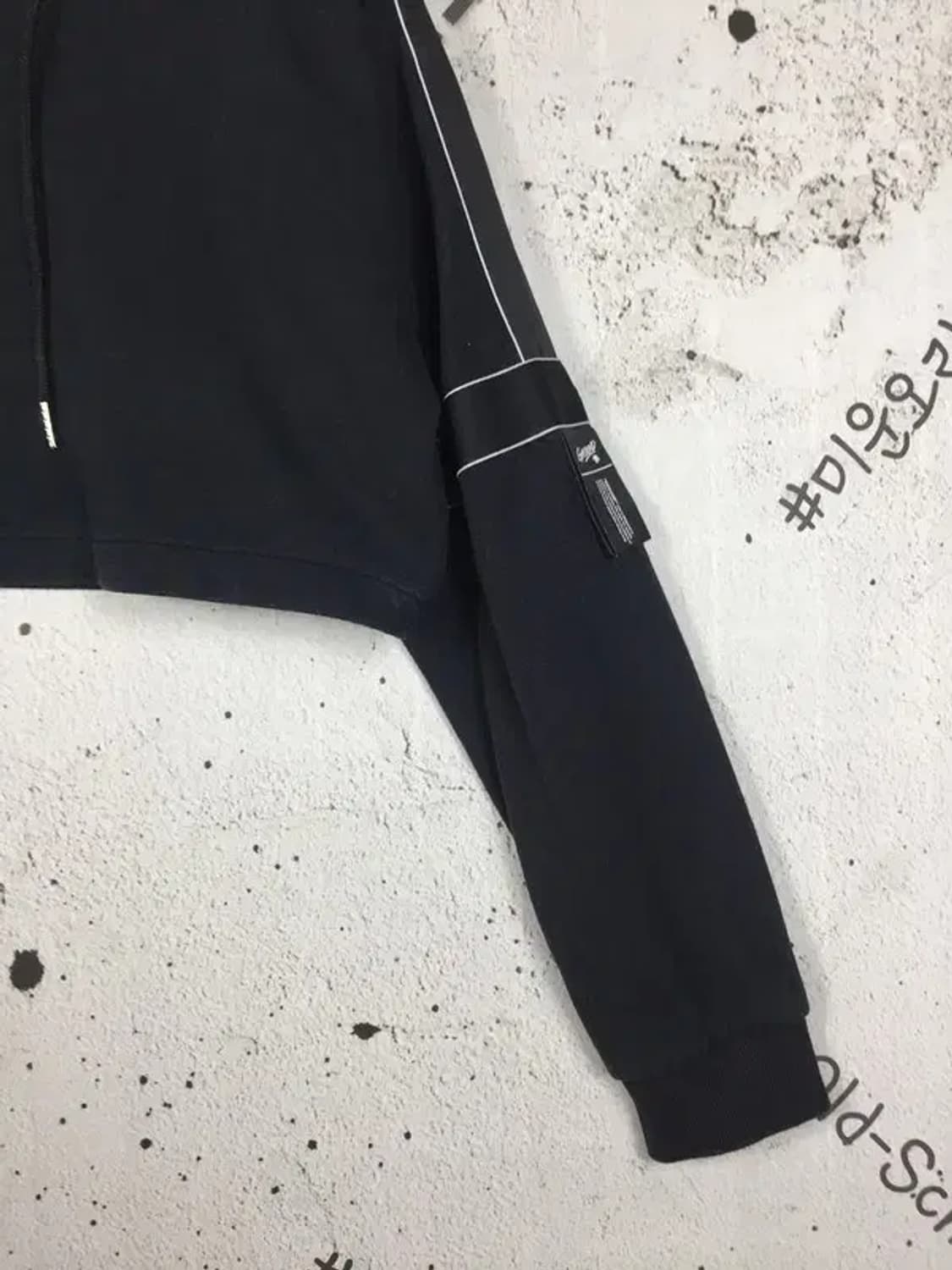 데상트 여성 오버핏 크롭 후드티 블랙 S 2300255 상품이미지8