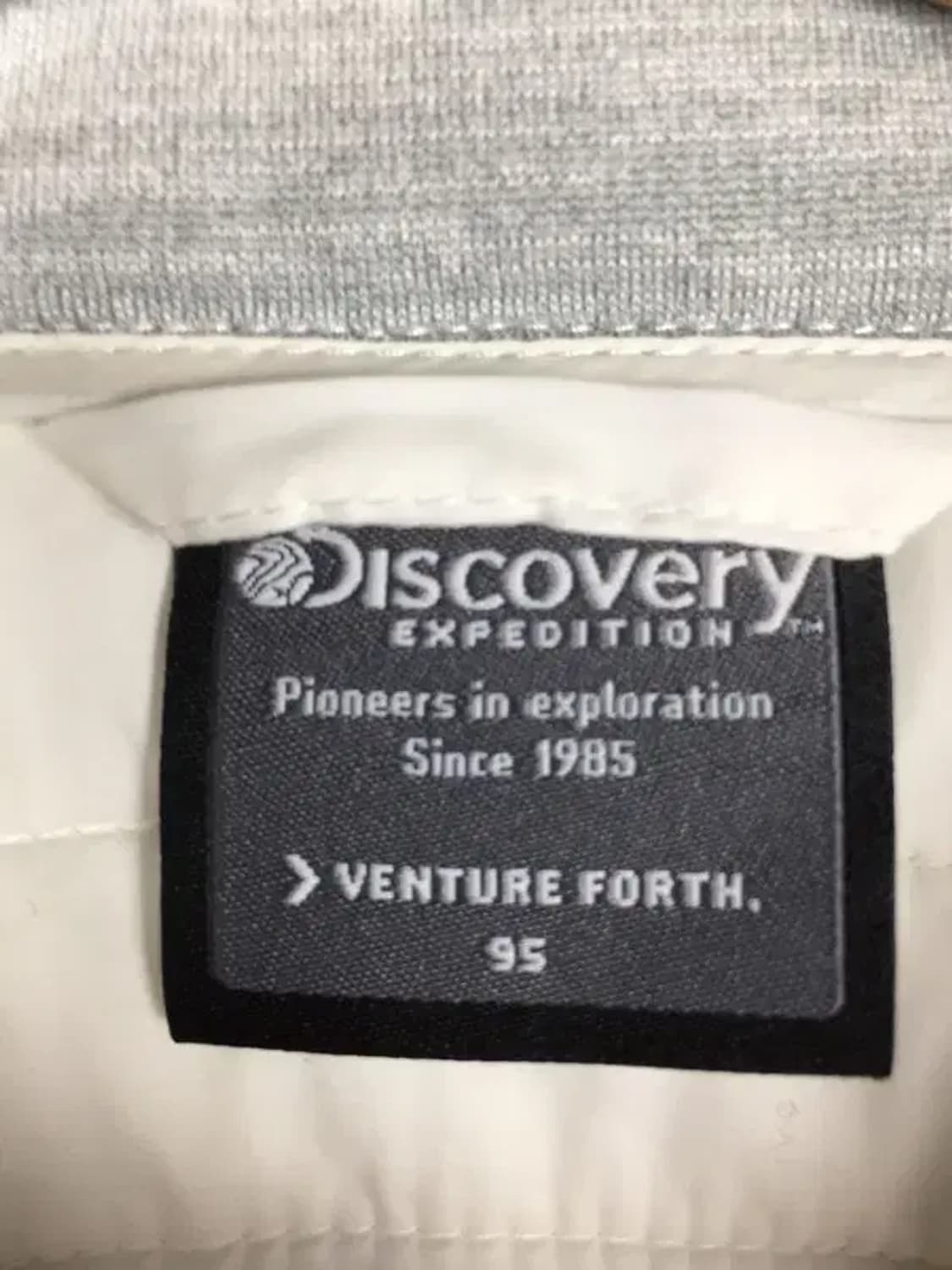 디스커버리 여성 경량 패딩 자켓 화이트 95 3400158 상품이미지6