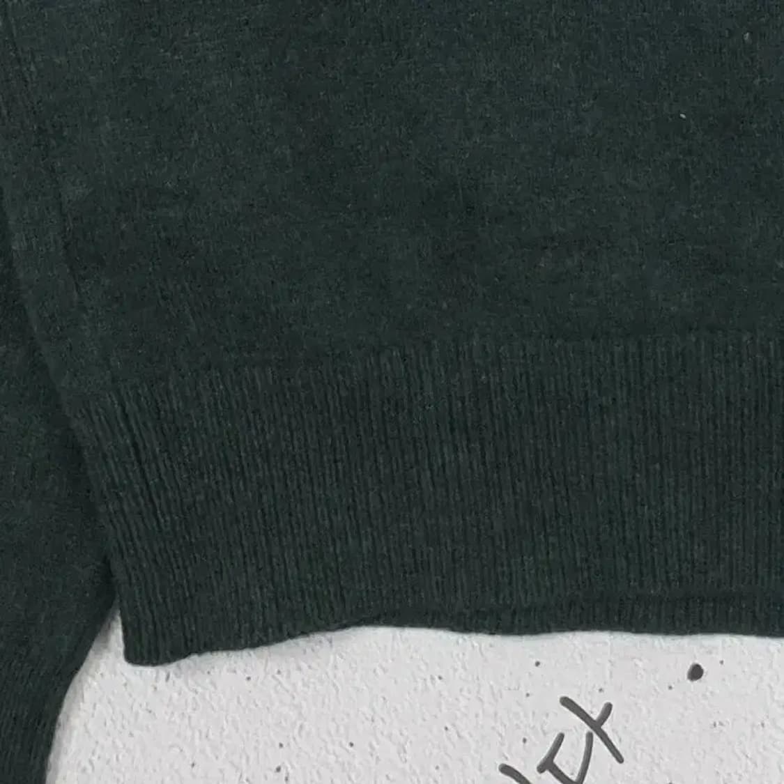 헤지스 숄더 패턴 라운드 울100% 니트 카키 105 2400017 상품이미지8