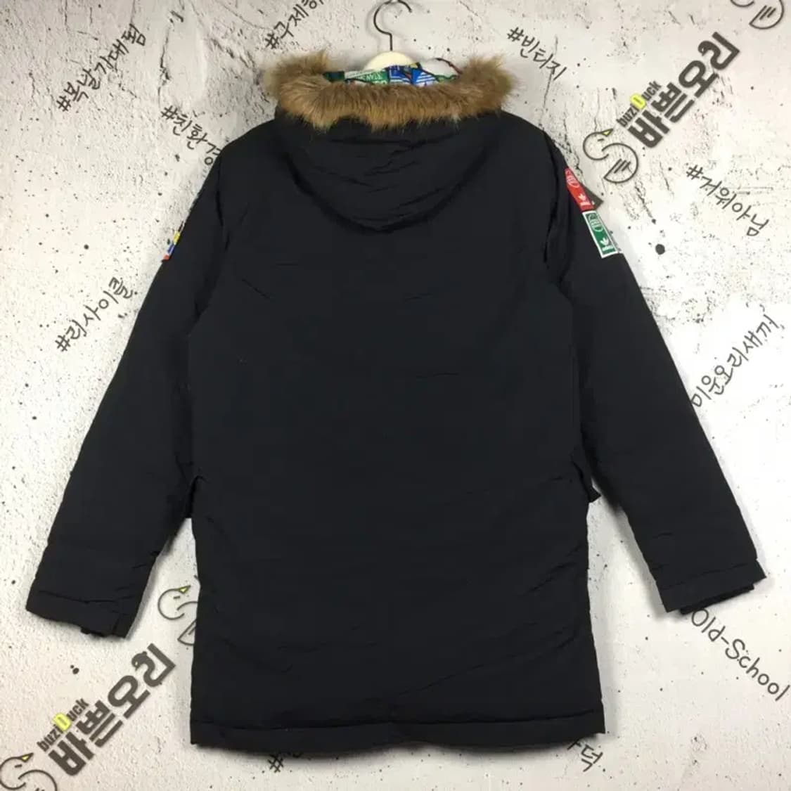 아디다스 배지 덕다운 패딩 점퍼 블랙 95 3400234 상품이미지2