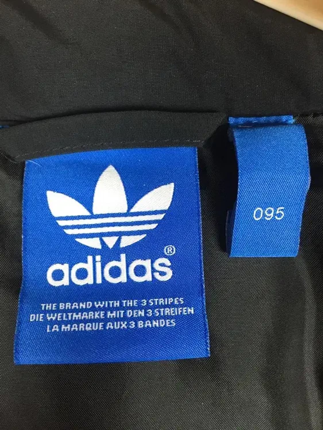 아디다스 배지 덕다운 패딩 점퍼 블랙 95 3400234 상품이미지7