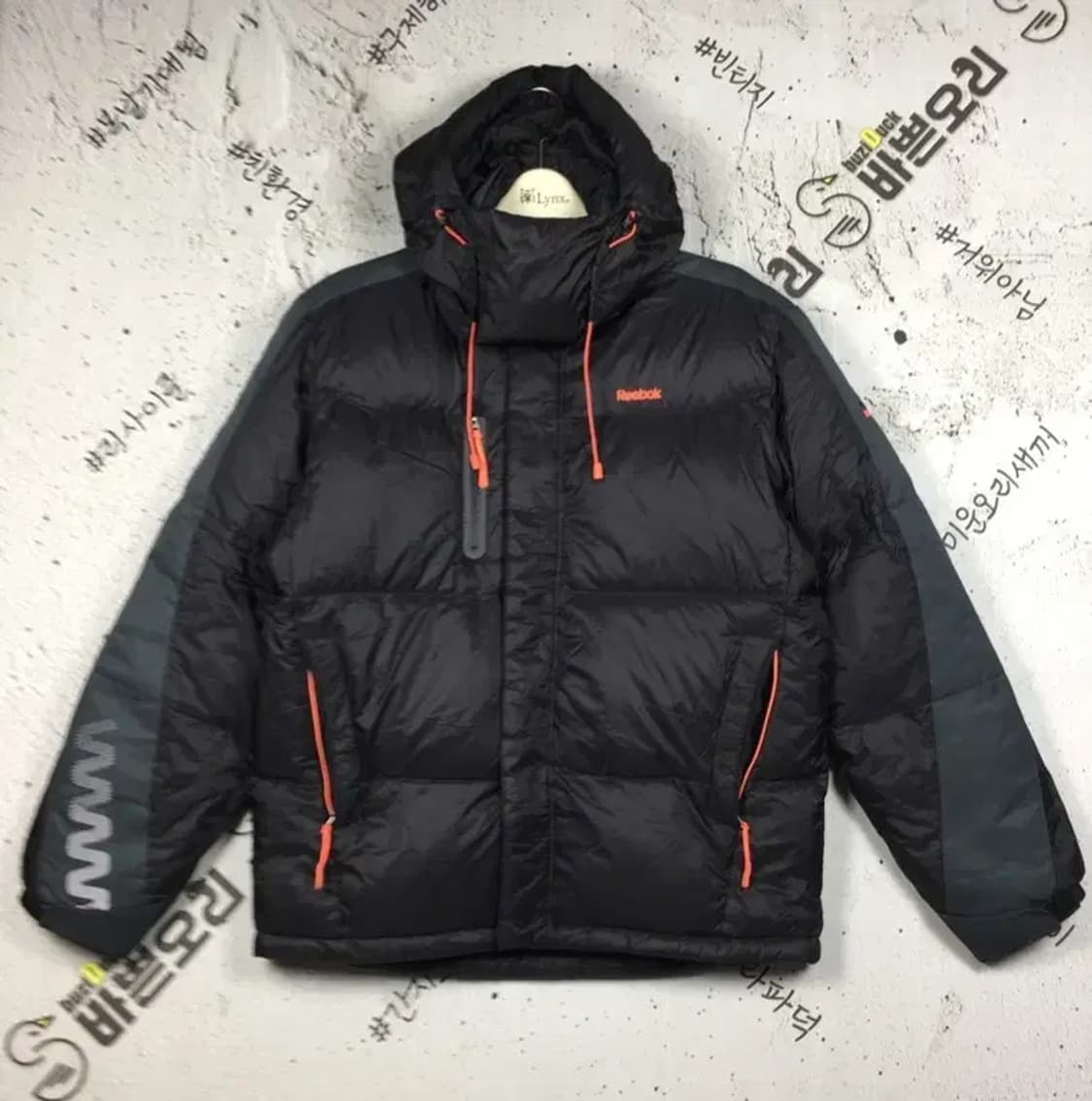 리복 직텍 펌프 구스다운 패딩 블랙 100 3400235 상품이미지1