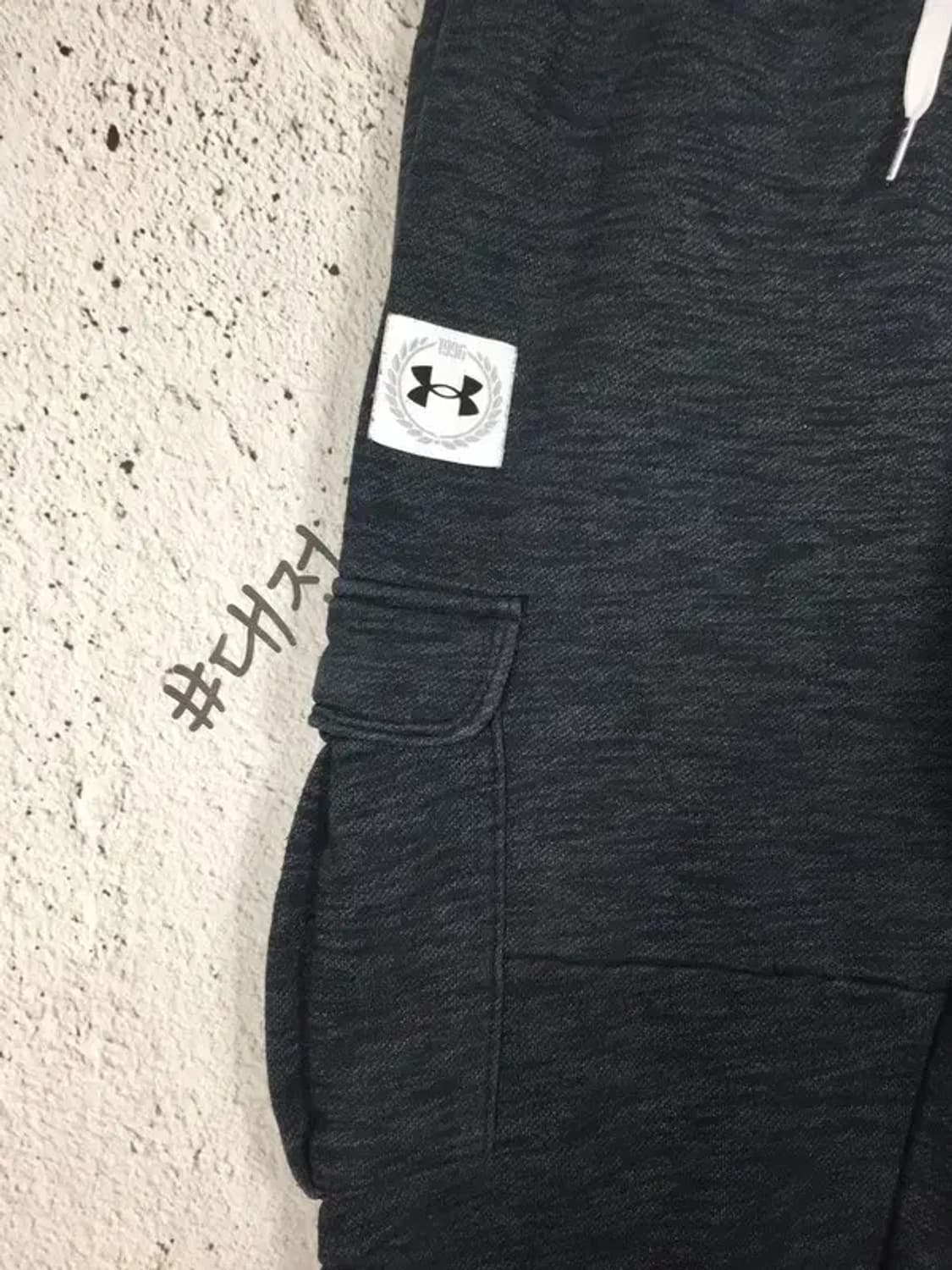 언더아머 기모 에센셜 플리스 해리티지 카고 팬츠 블랙 XL 4400102 상품이미지5