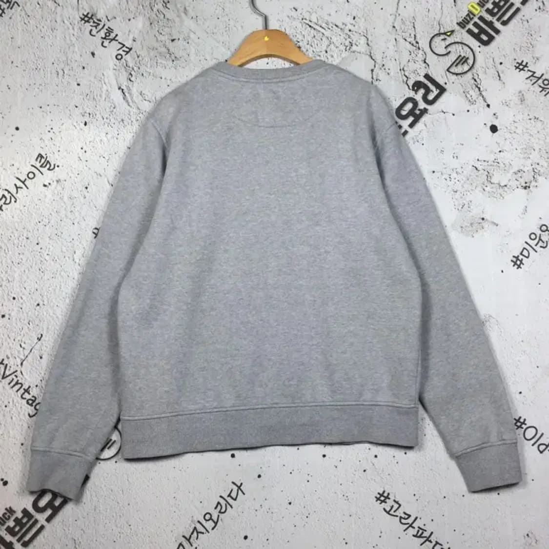 비욘드클로젯 강아지 패치 기모 맨투맨 그레이 M 2200238 상품이미지2