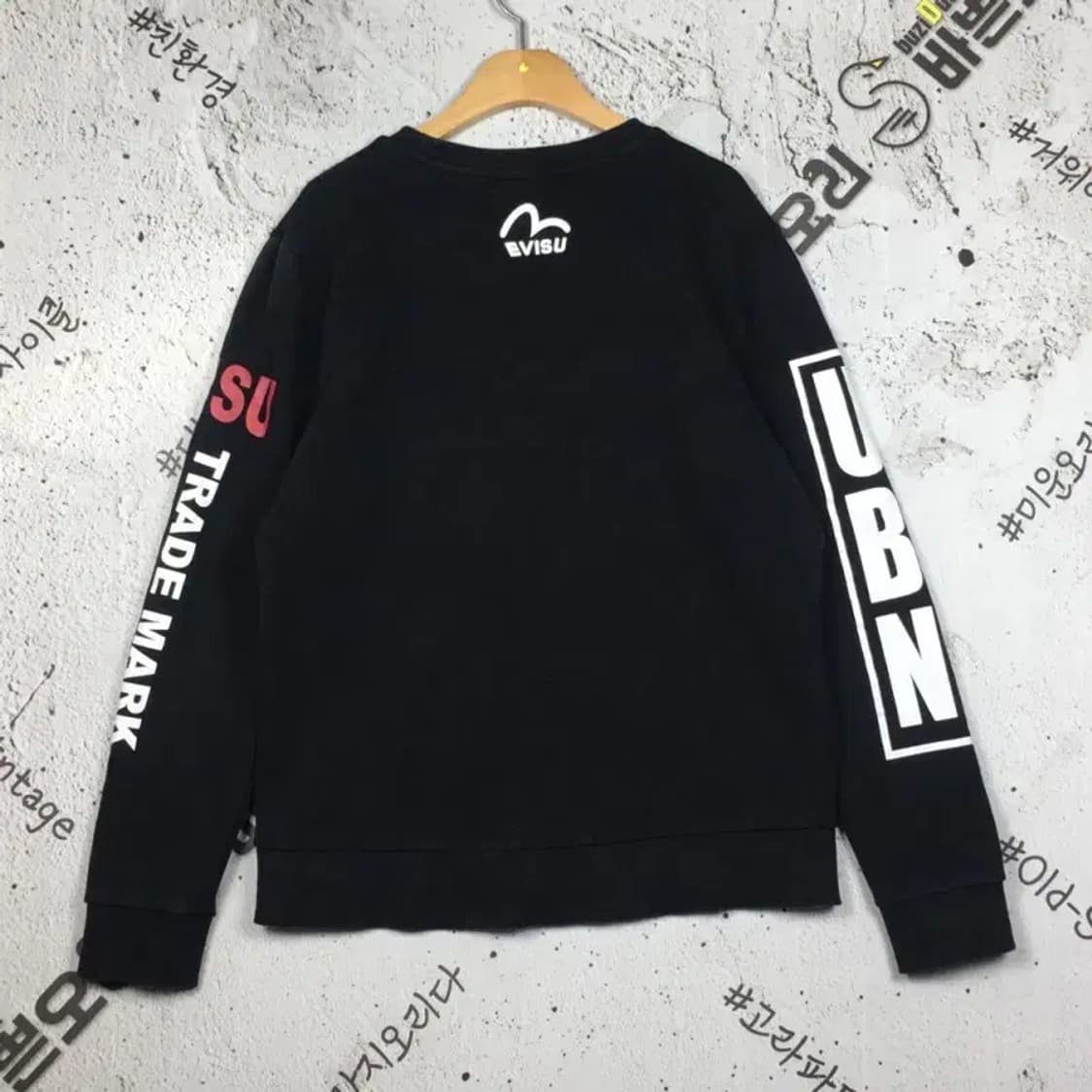 에비수 프린트 소매 맨투맨 블랙 95(M) 2200239 상품이미지2