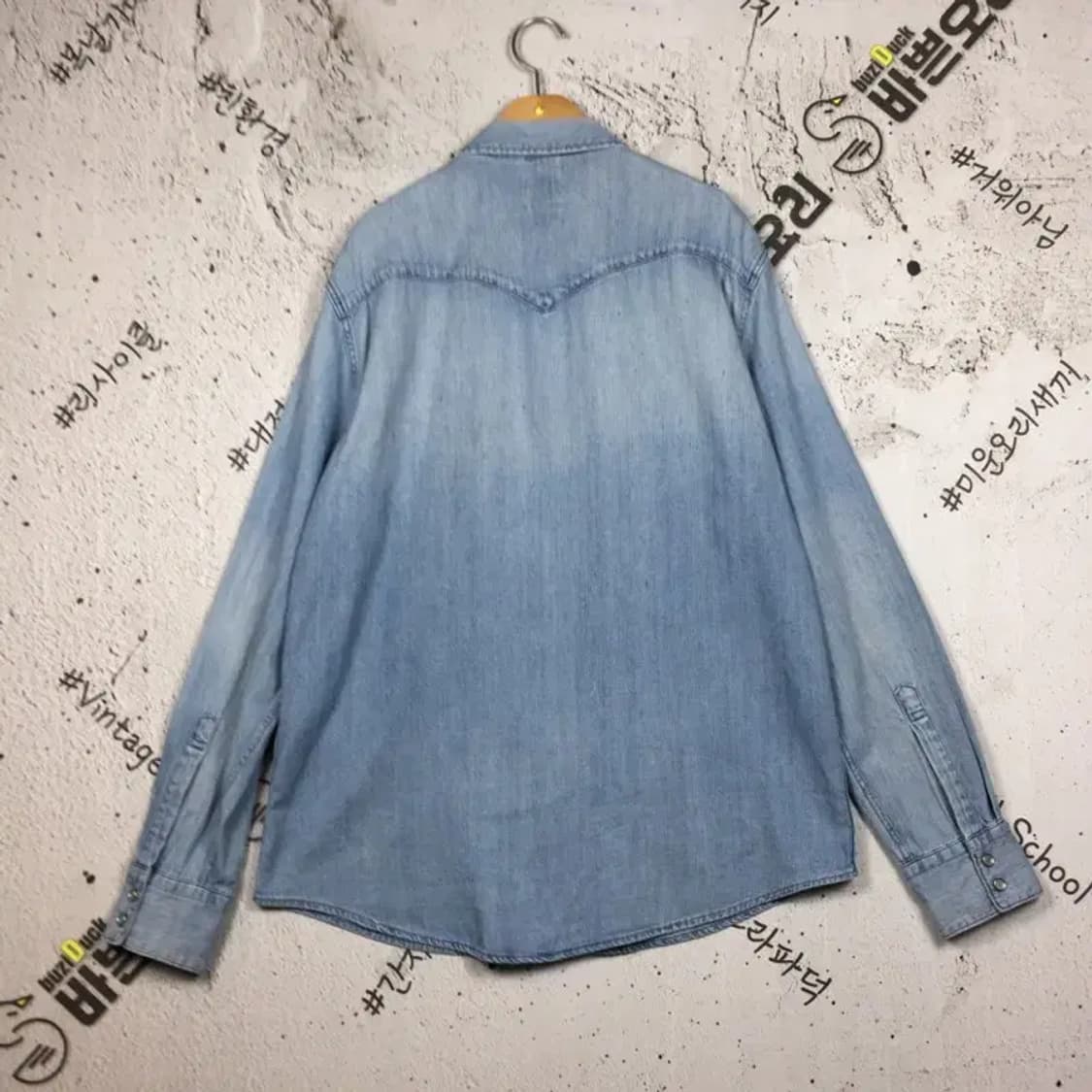 리바이스 스탠다드 웨스턴 데님 셔츠 라이트 블루 L 1100407 상품이미지2