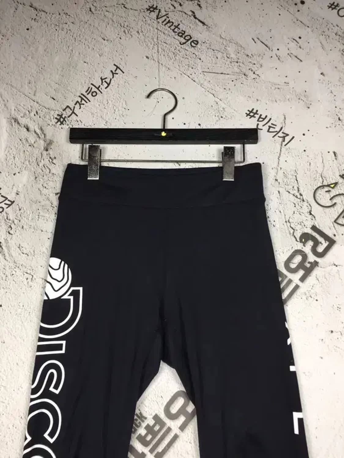 디스커버리 여성 블랙 빅로고 레깅스 블랙 S 4400104 상품이미지6