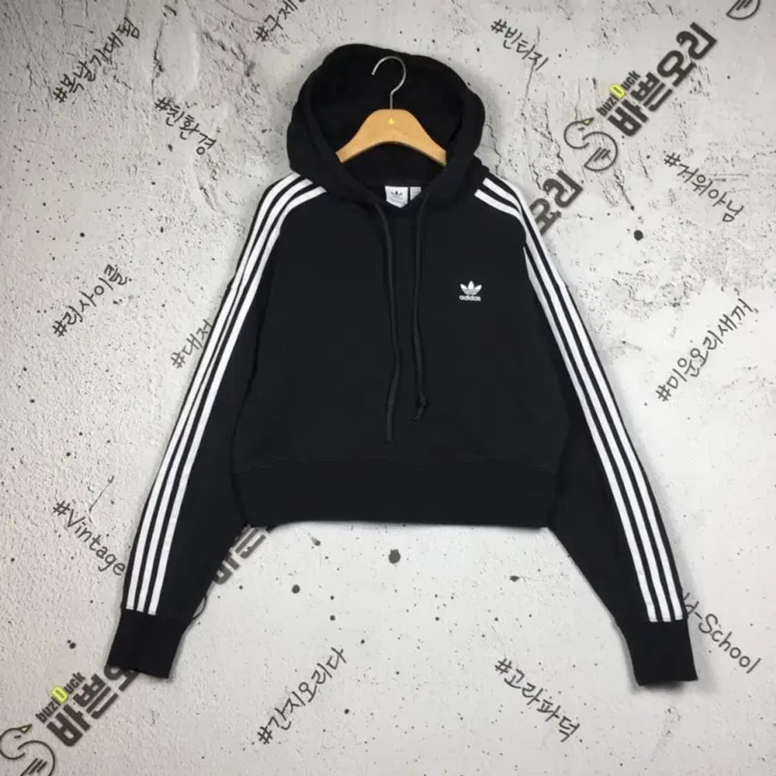 아디다스 여성 크롭 숏 후드티 검흰 블랙 XS 2300259 상품이미지1