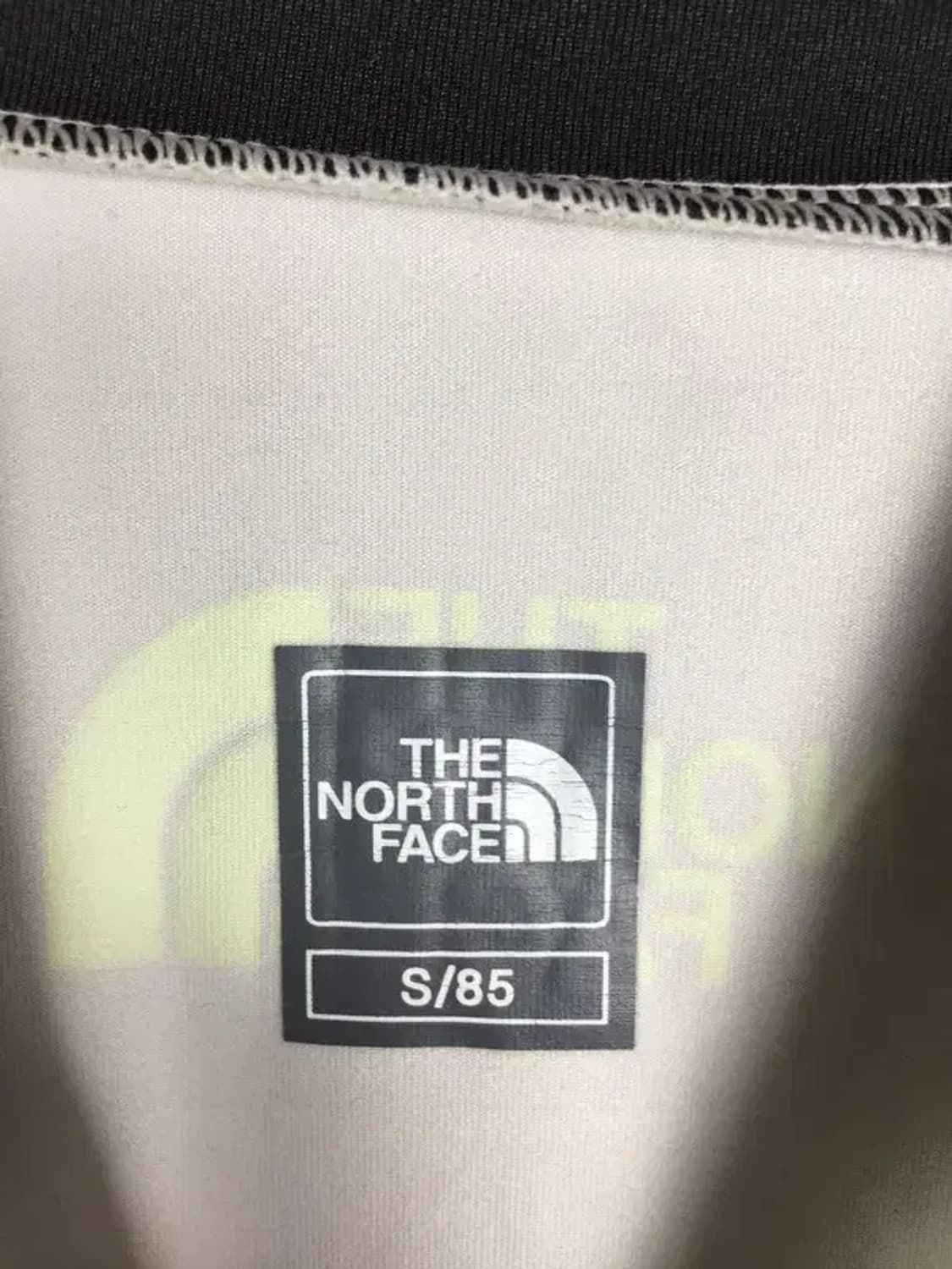 노스페이스 여성 래쉬가드 긴팔 티 화이트 S/85 2100191 상품이미지8