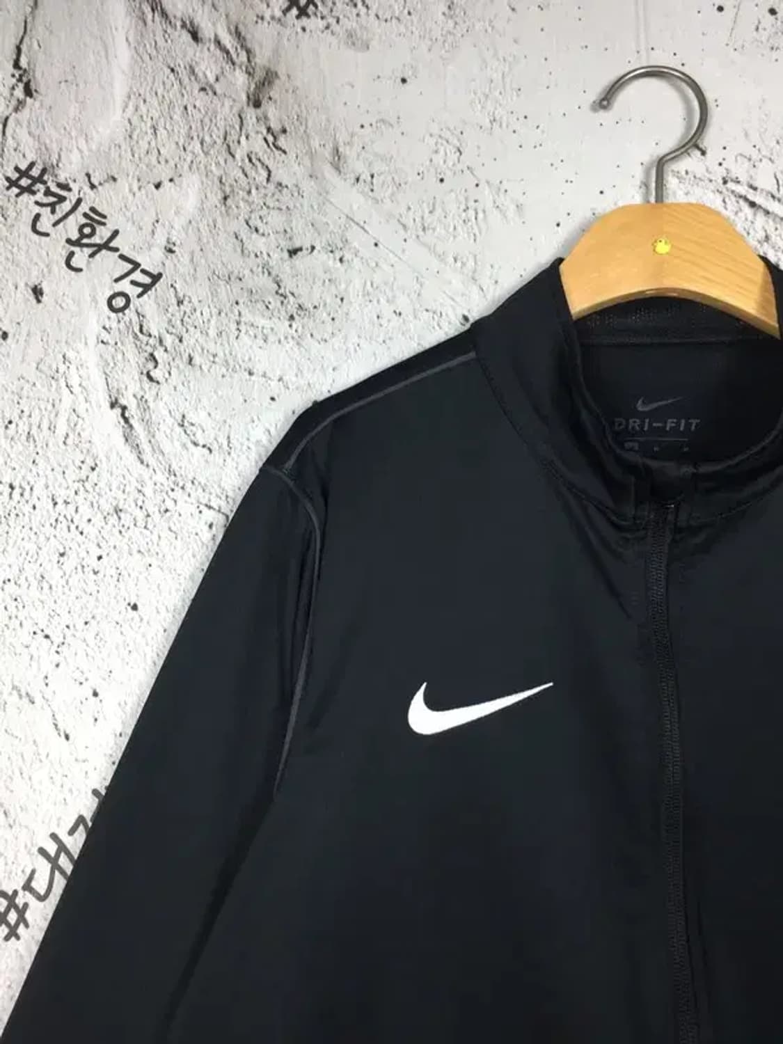 나이키 화이트 스우시 트랙탑 져지 자켓 블랙 M 3100279 상품이미지5