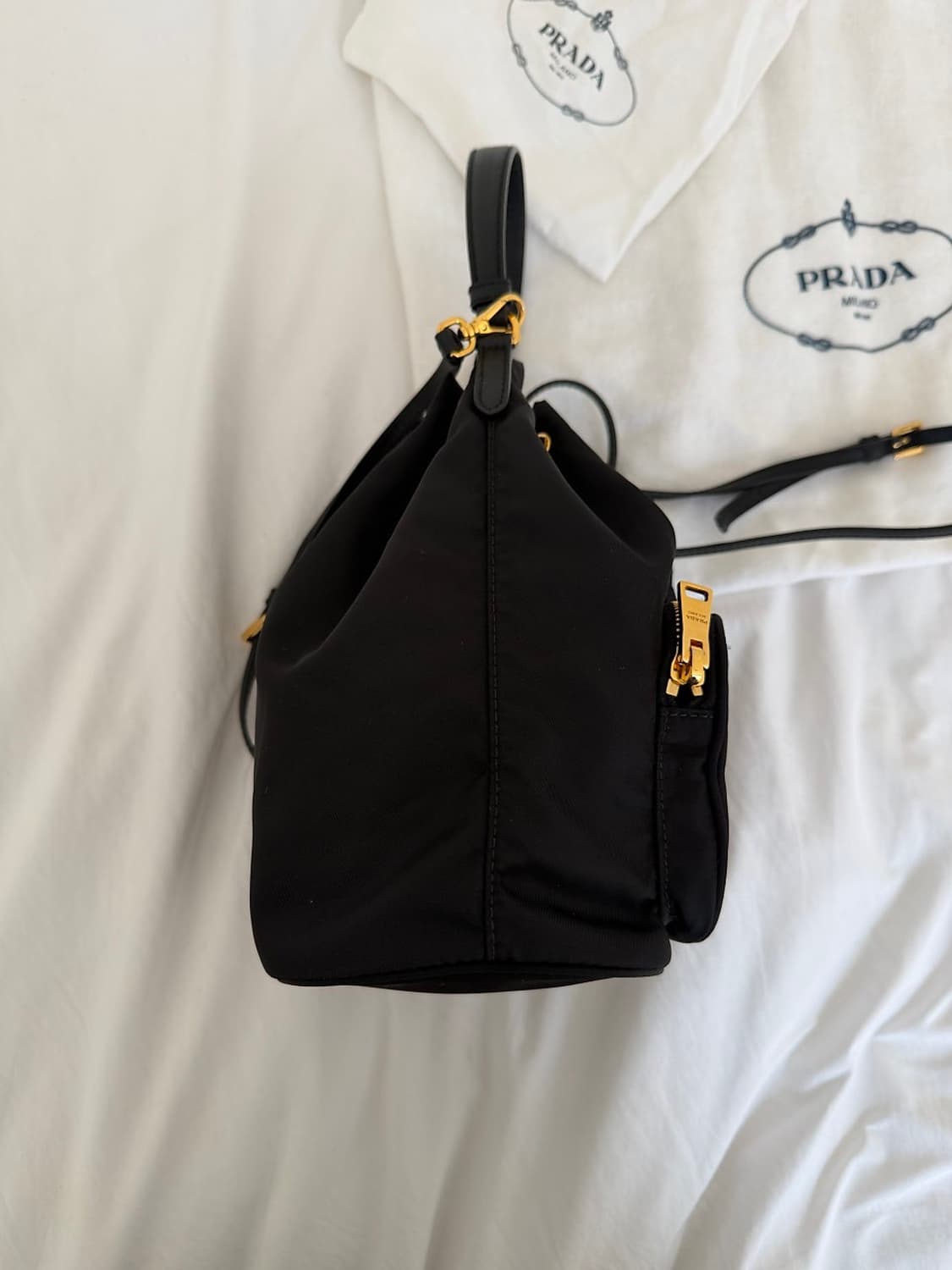 프라다 리나일론 버킷백 상품이미지4