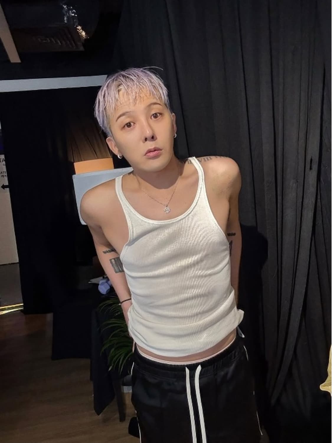 [M] 스킴스 남성 탱크탑 슬리브리스 민소매 나시티 화이트 새상품 지드래 상품이미지1