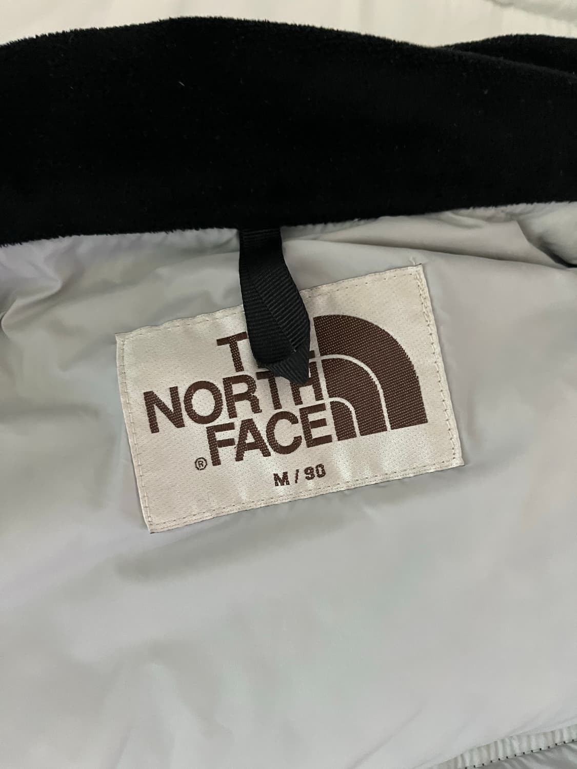 노스페이스 라벨 노벨티 눕시 실버패딩 상품이미지3