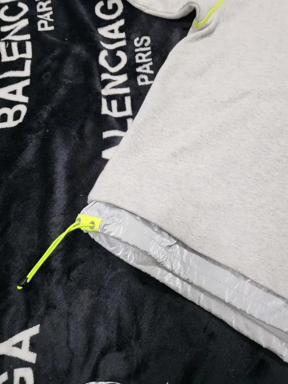 XL)NSAD 그레이 후드티 후드,하단 비닐 레이어드 상품이미지7