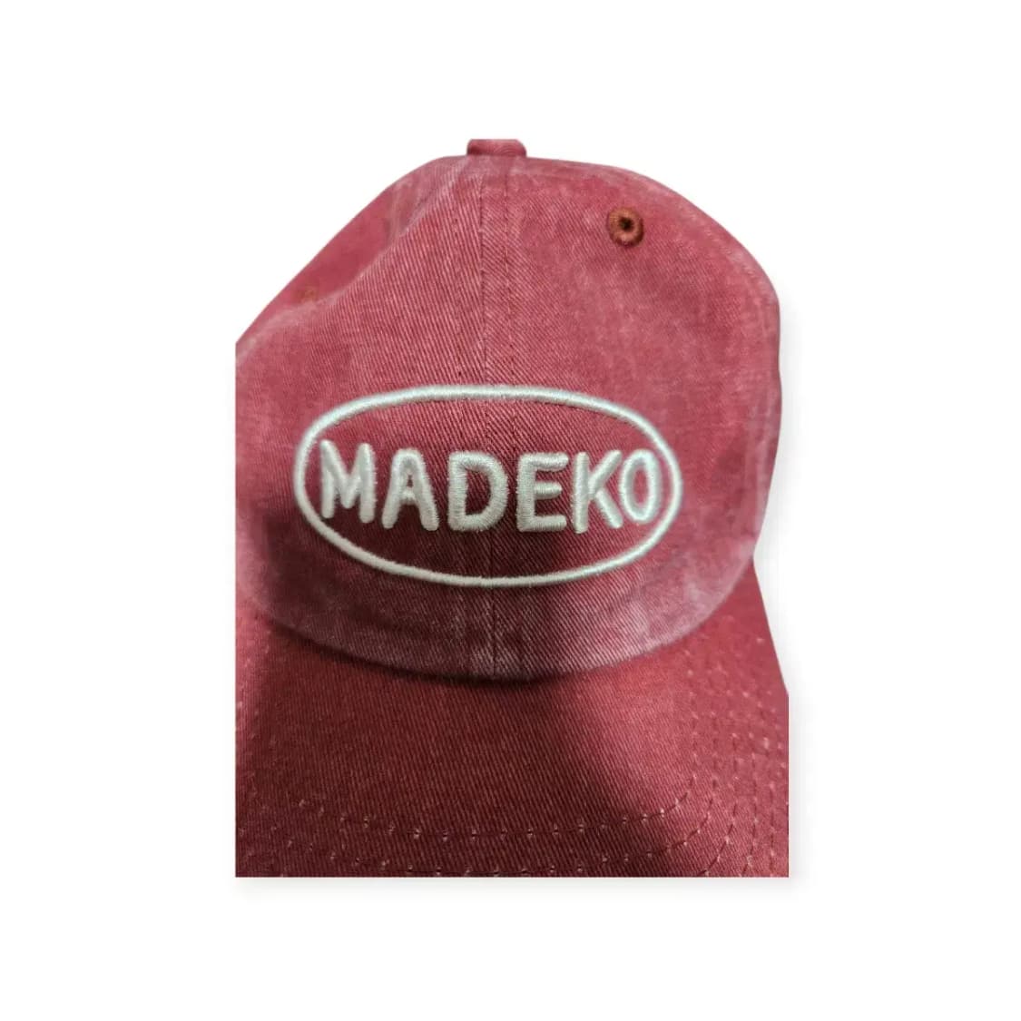 마데코 Madeko 시그니쳐 데님 워싱 피그먼트 볼캡 아이보리/네이비 상품이미지4