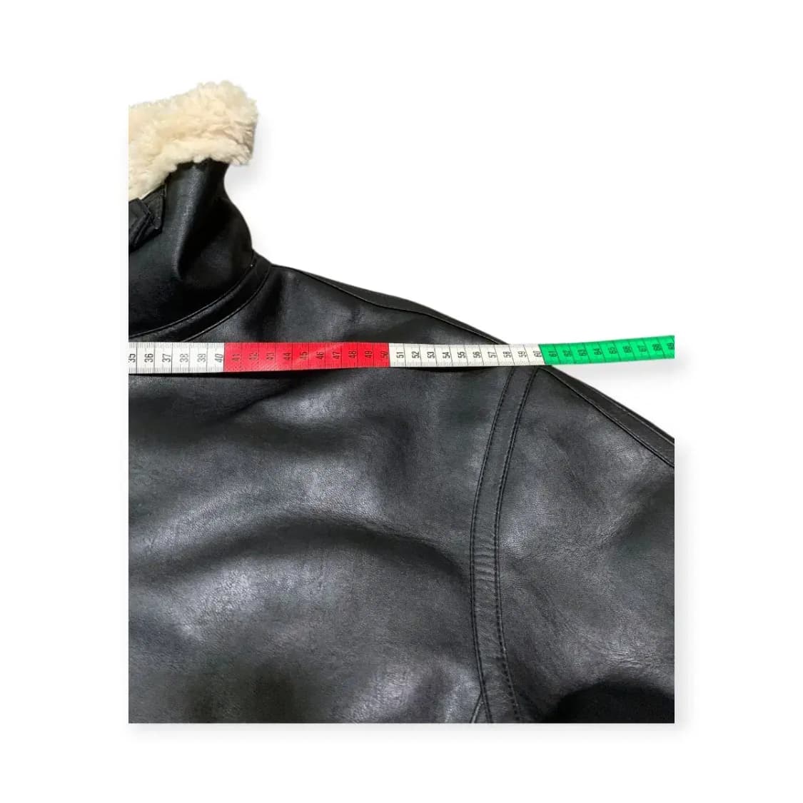 XL)지오다노 블랙 무스탕 가죽 자켓 새것 택O 상품이미지3