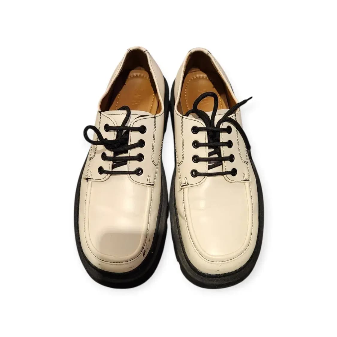 43,280)자라 아이보리 화이트 옥스포드 콘트라스트 볼륨 더비슈즈 워커 상품이미지1