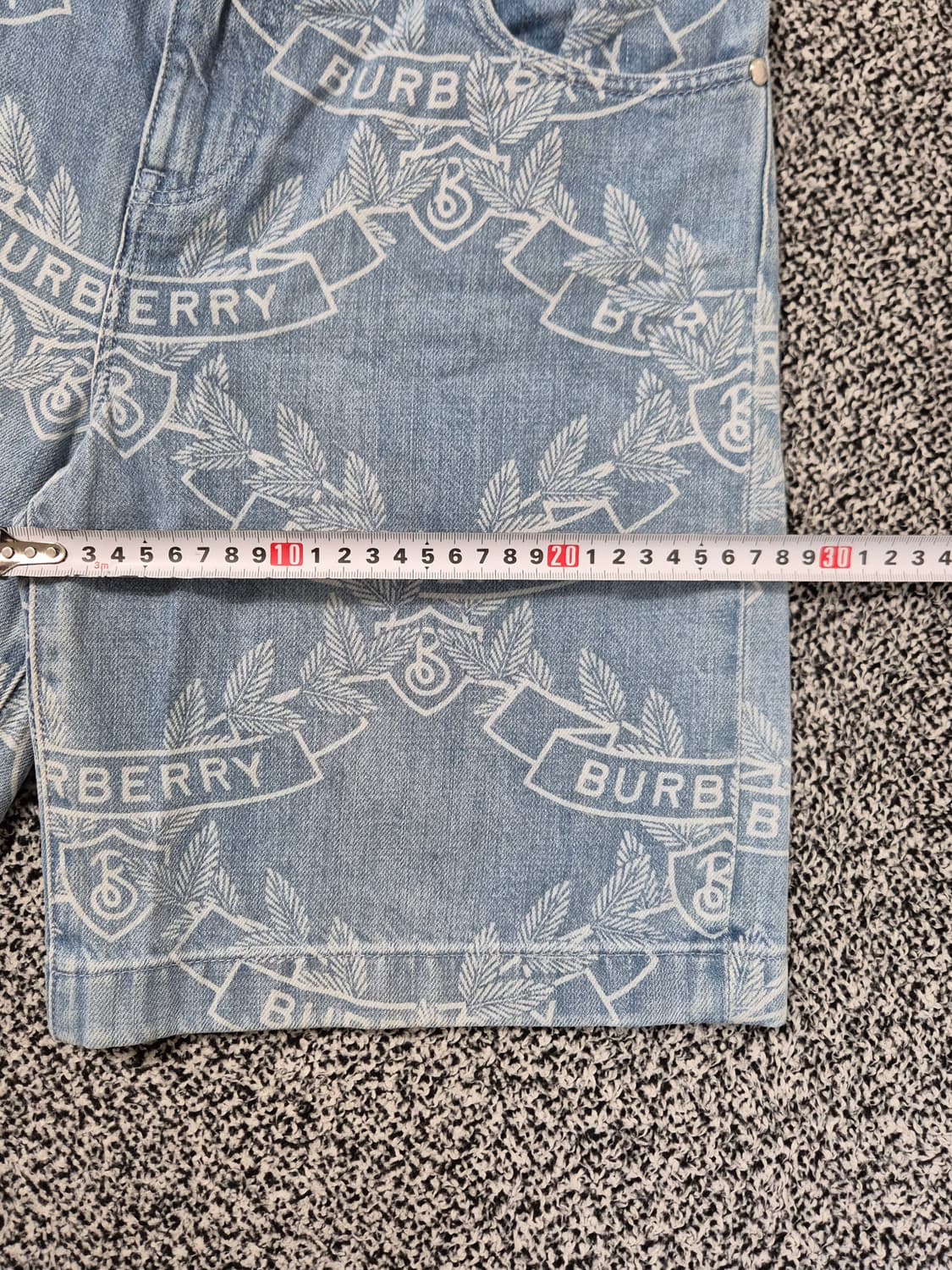 빈티지9. 버버리 BURBERRY 오크 리프 크레스트 데님 반바지 상품이미지5