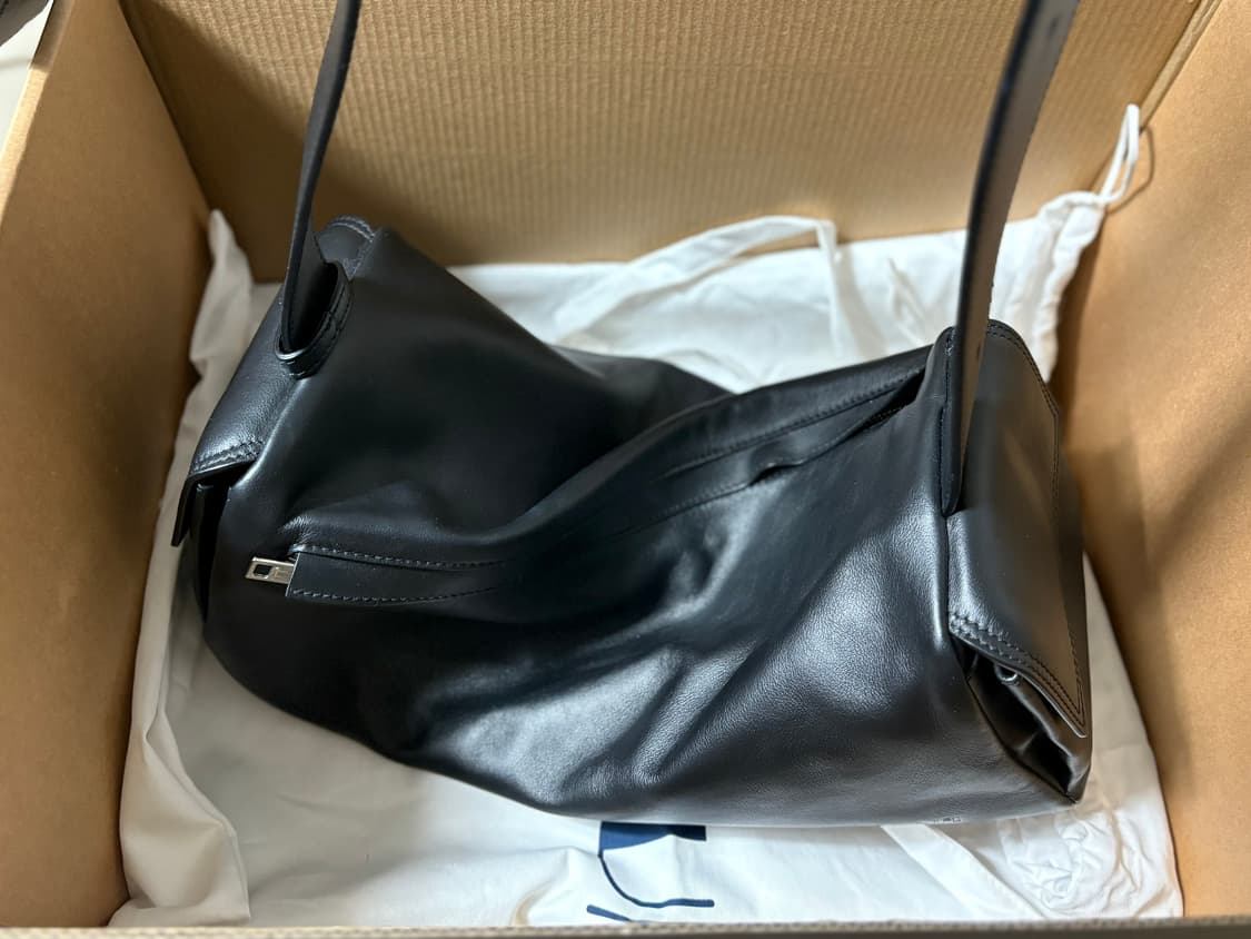 SUNNEI LABAULETTO TWISTED Bag (가격제안받아요~) 상품이미지6