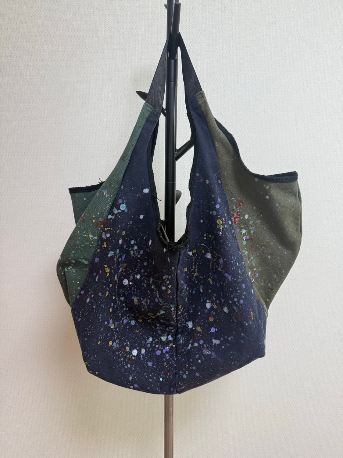 자라 빈티지 페인팅 토트백 상품이미지1