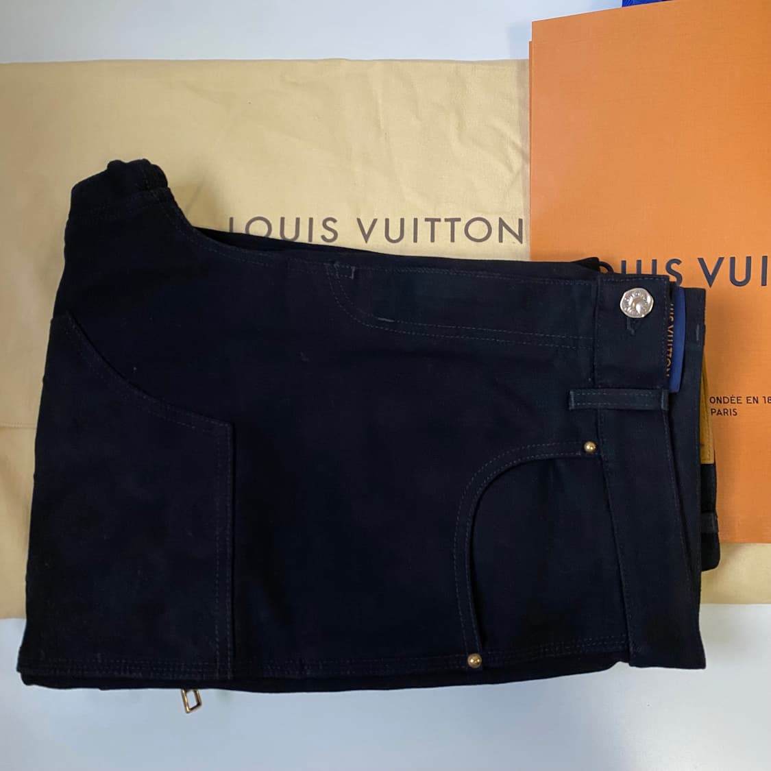 [32] 루이비통 모노그램 더블니 카펜터 팬츠 블랙 상품이미지9