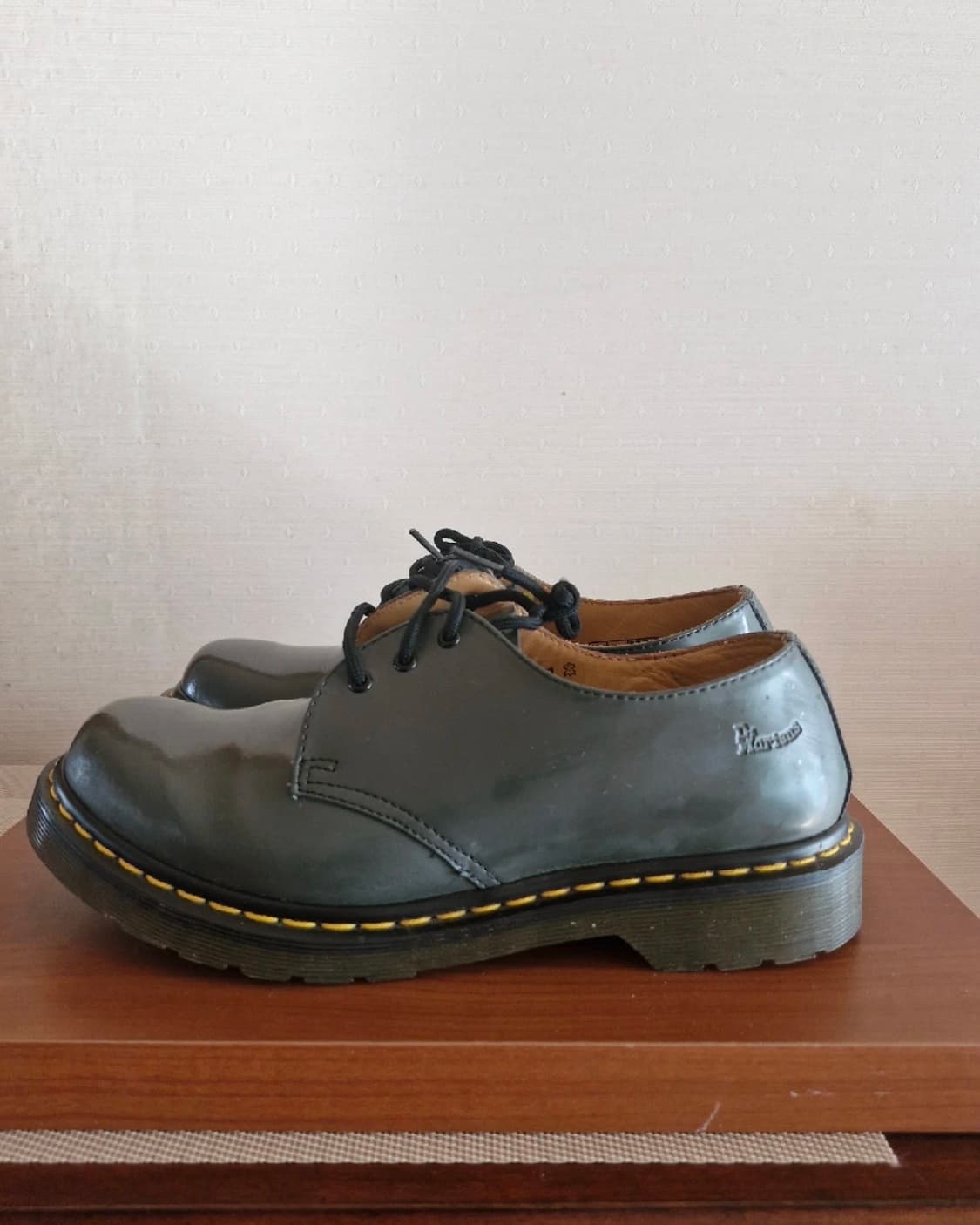 닥터마틴 1461W 유광 uk7 260  상품이미지2