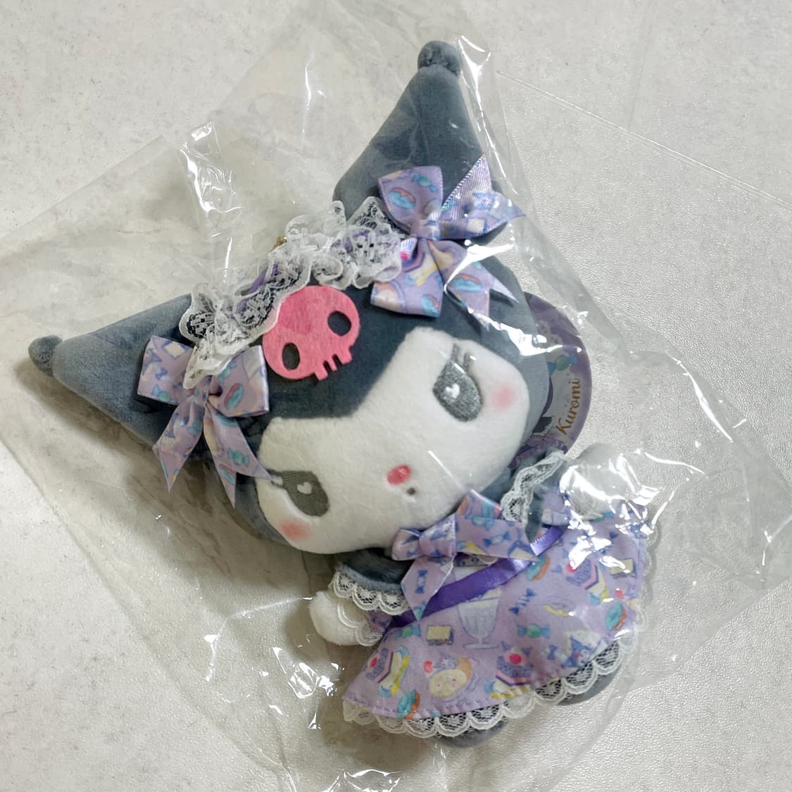 산리오 쿠로미 로맨틱스위트 키링 상품이미지2