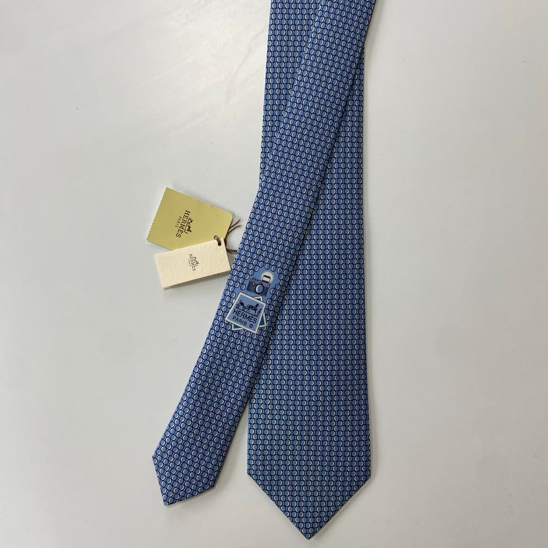 새상품 신형 에르메스 명품 정품넥타이(HERMES) 8.2cm 상품이미지1
