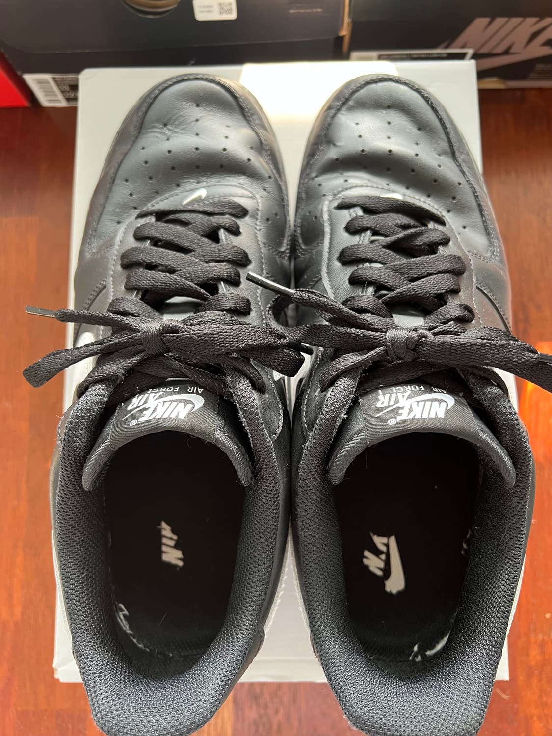 나이키 에어포스 블랙 화이트 285 상품이미지6