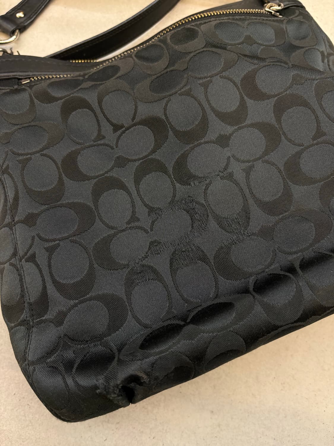 코치 블랙 숄더백 상품이미지6