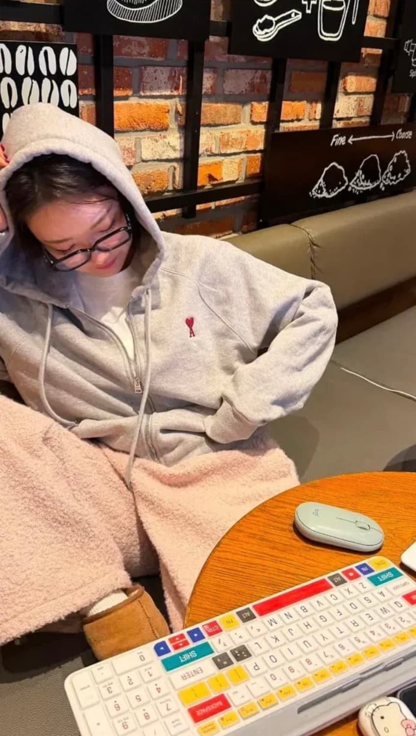 🔥 [새상품/QR정품] 🔥아미 후드집업 스몰로고블랙,그레이,네이비 상품이미지3