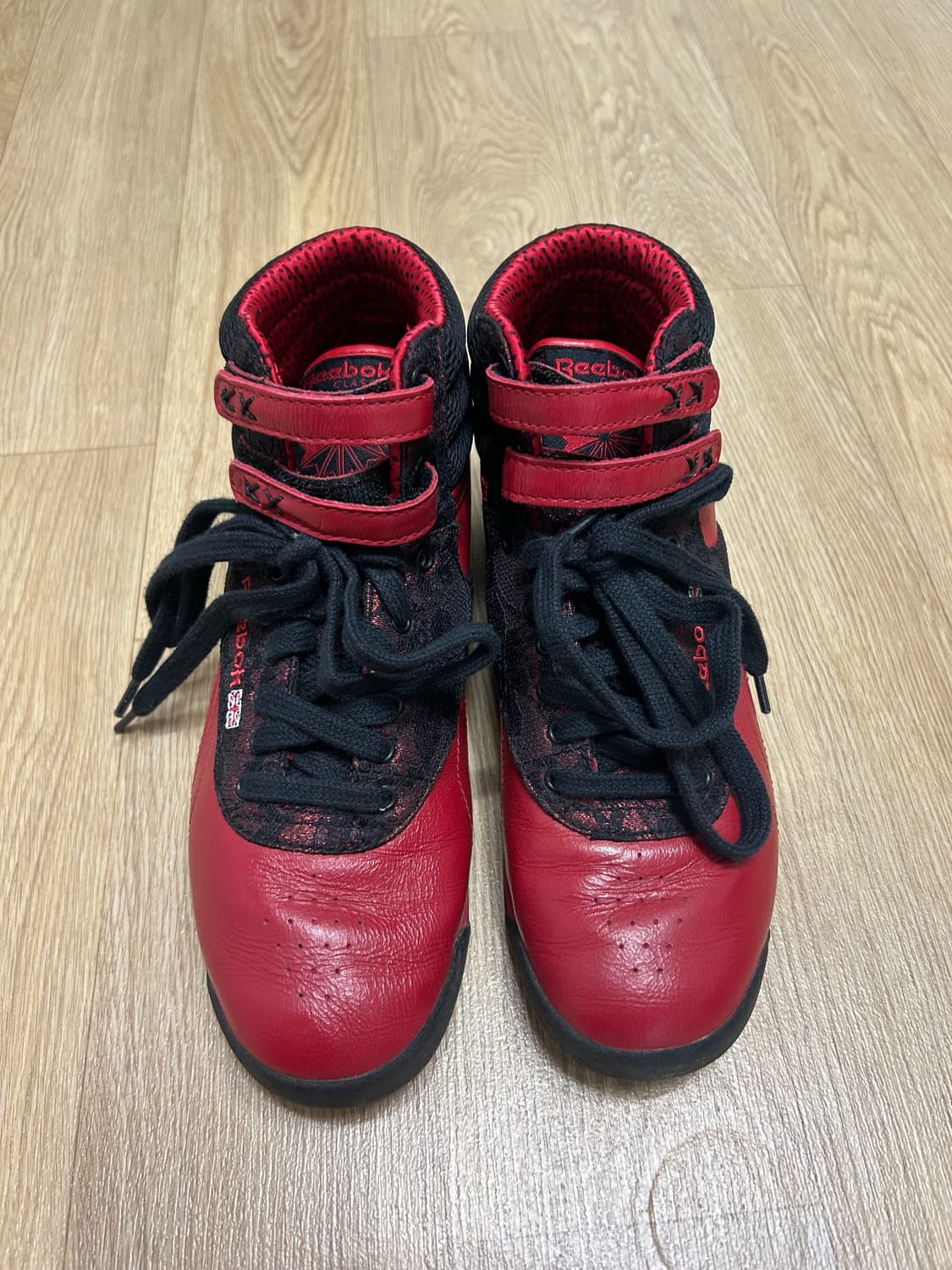 리복 프리스타일 하이 레드 (235) 상품이미지1