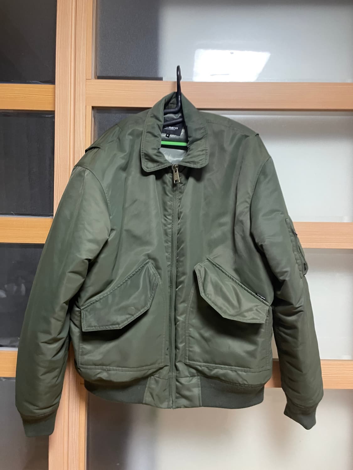 칼하트wip 봄버 팝니다.  상품이미지2