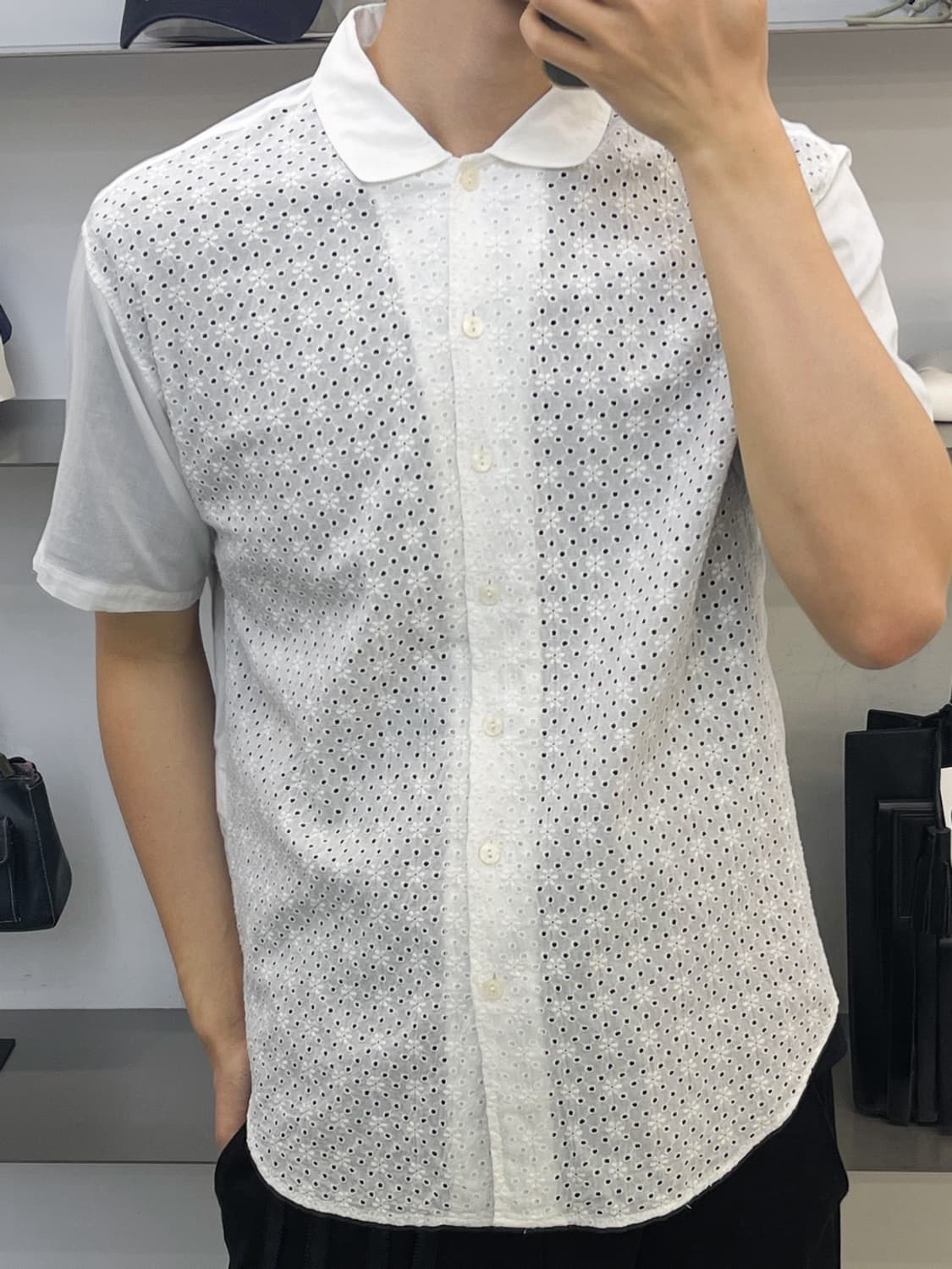 Bobby Akin 플라워 펀칭 하프 셔츠 상품이미지1