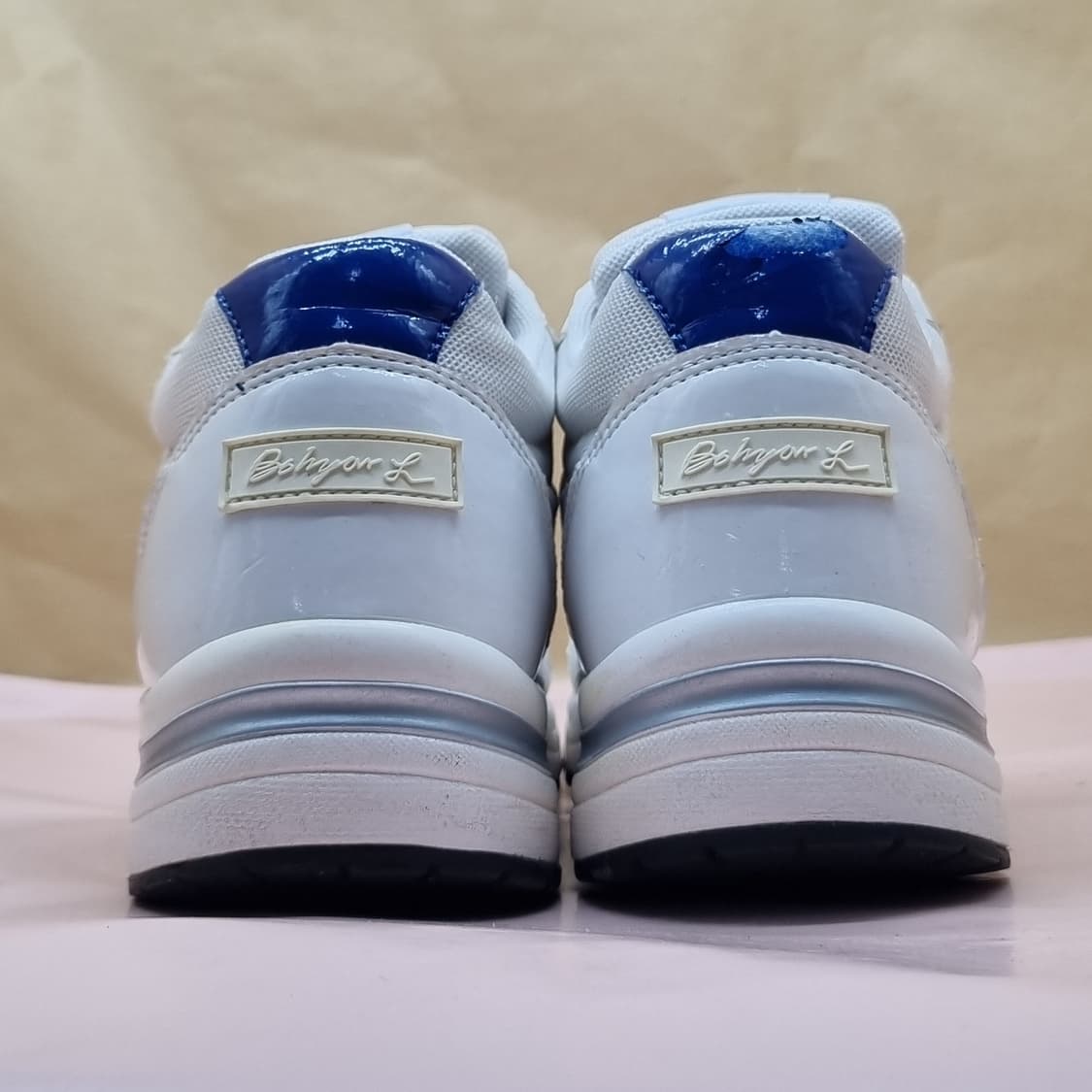 슈콤마보니 운동화225 상품이미지4