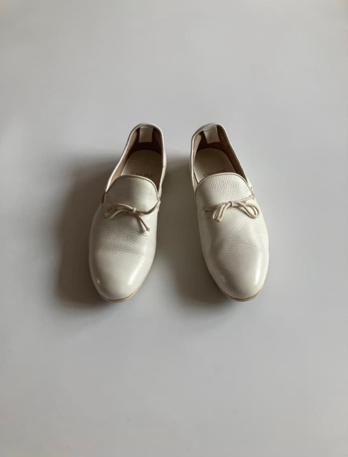 오늘만 할인)알프레도 베니스터 화이트 로퍼 270 사이즈 상품이미지1