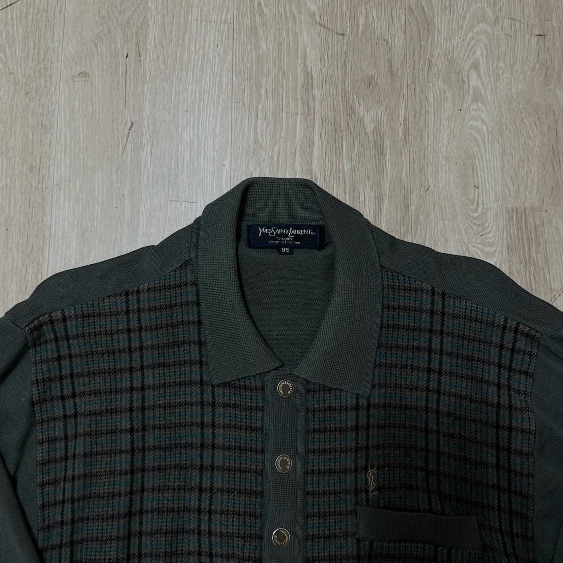 입생로랑 체크 배색 버튼업 카라 니트 [카키] M/95 상품이미지2