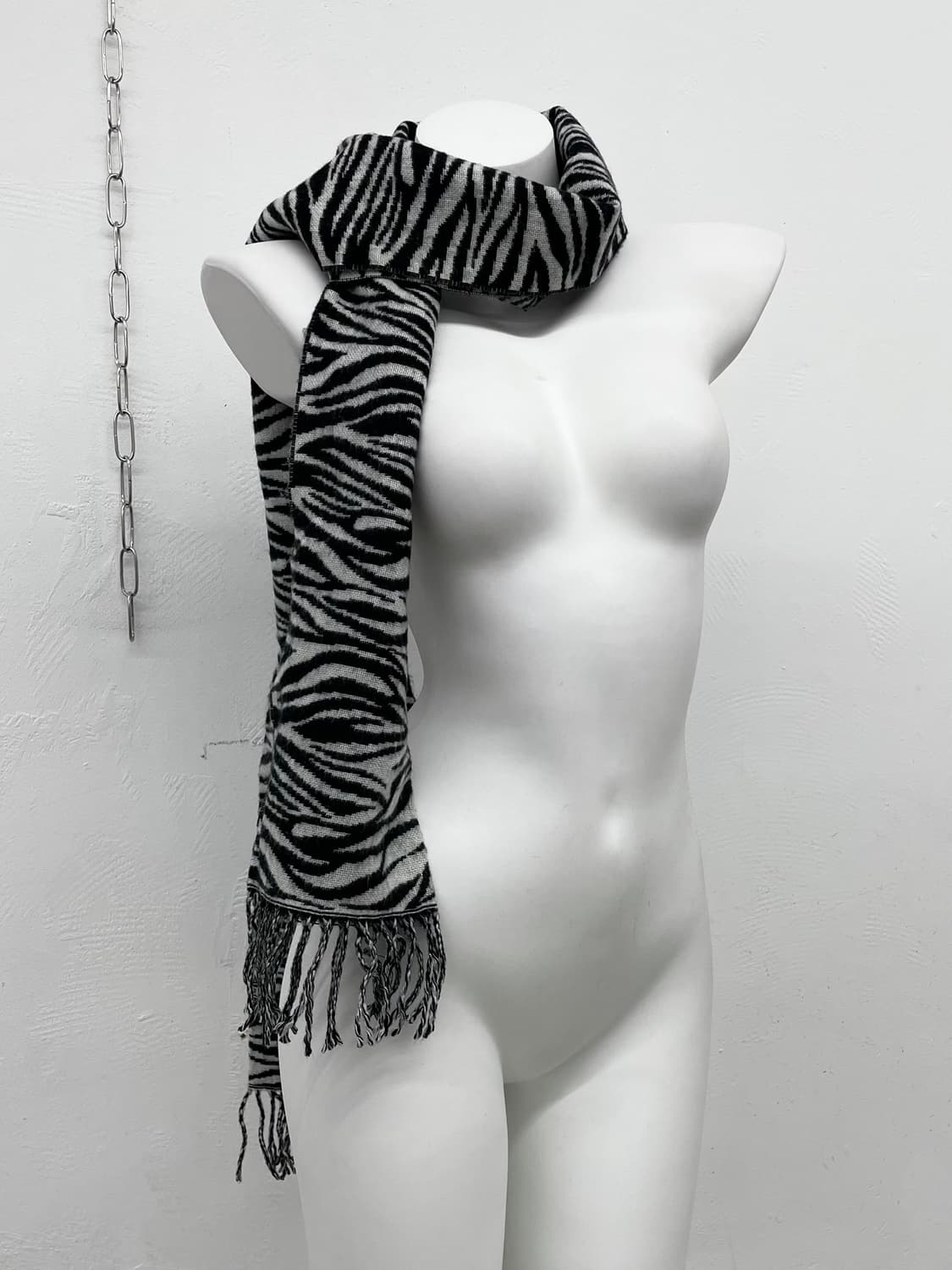 펑크 지브라 수술 머플러 상품이미지3