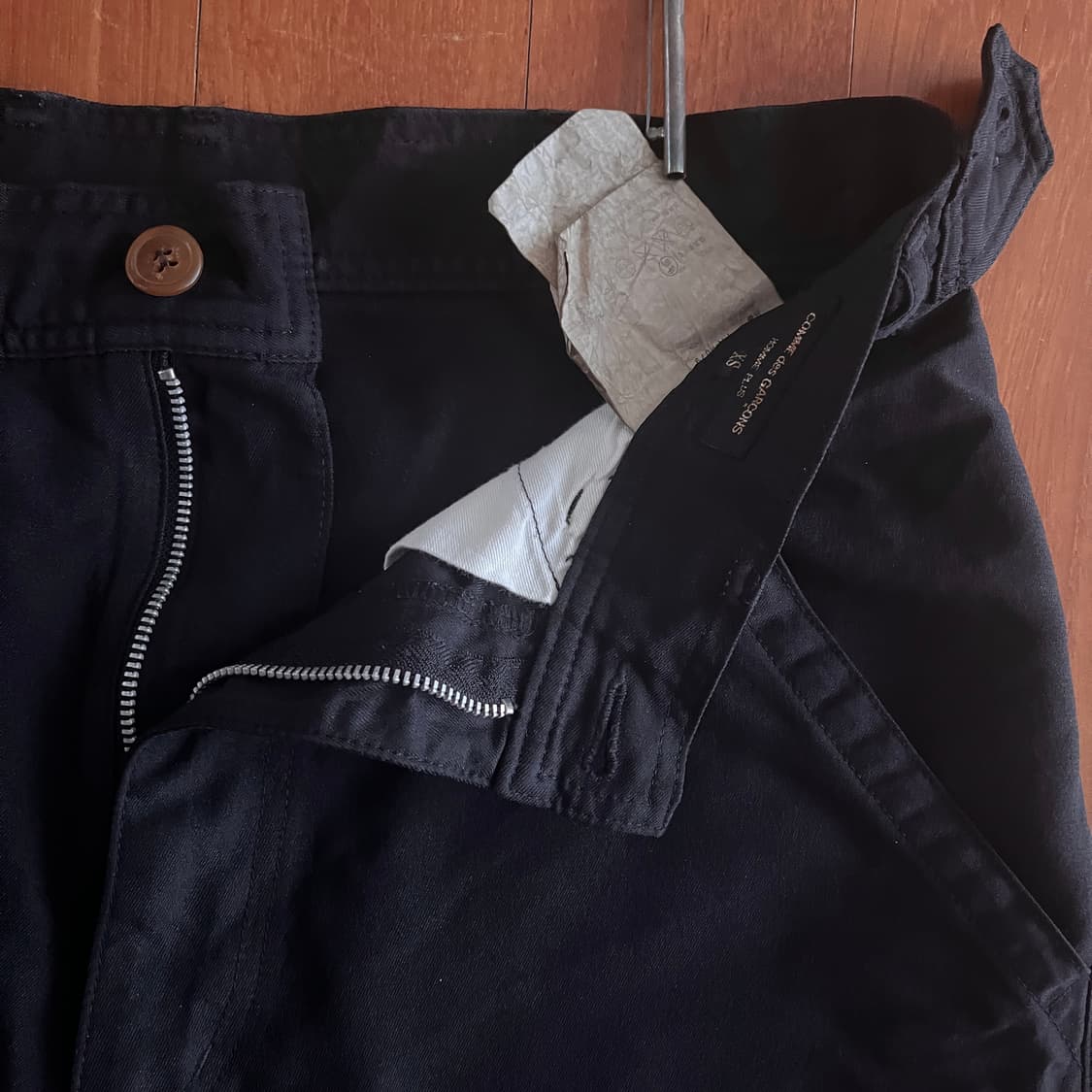 꼼데가르송 옴므 플러스 축융 폴리에스터 팬츠 블랙 상품이미지2