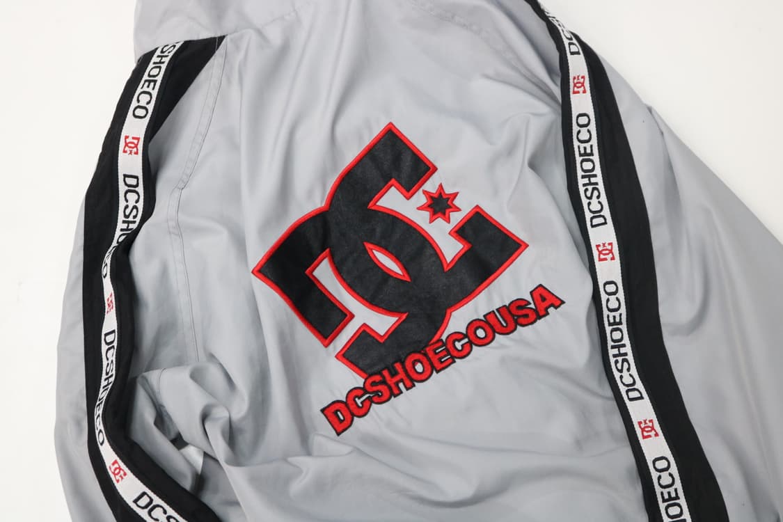 DC SHOES 디씨슈즈 90s 빈티지 사이드 라인 로고 웜업 자켓 상품이미지4