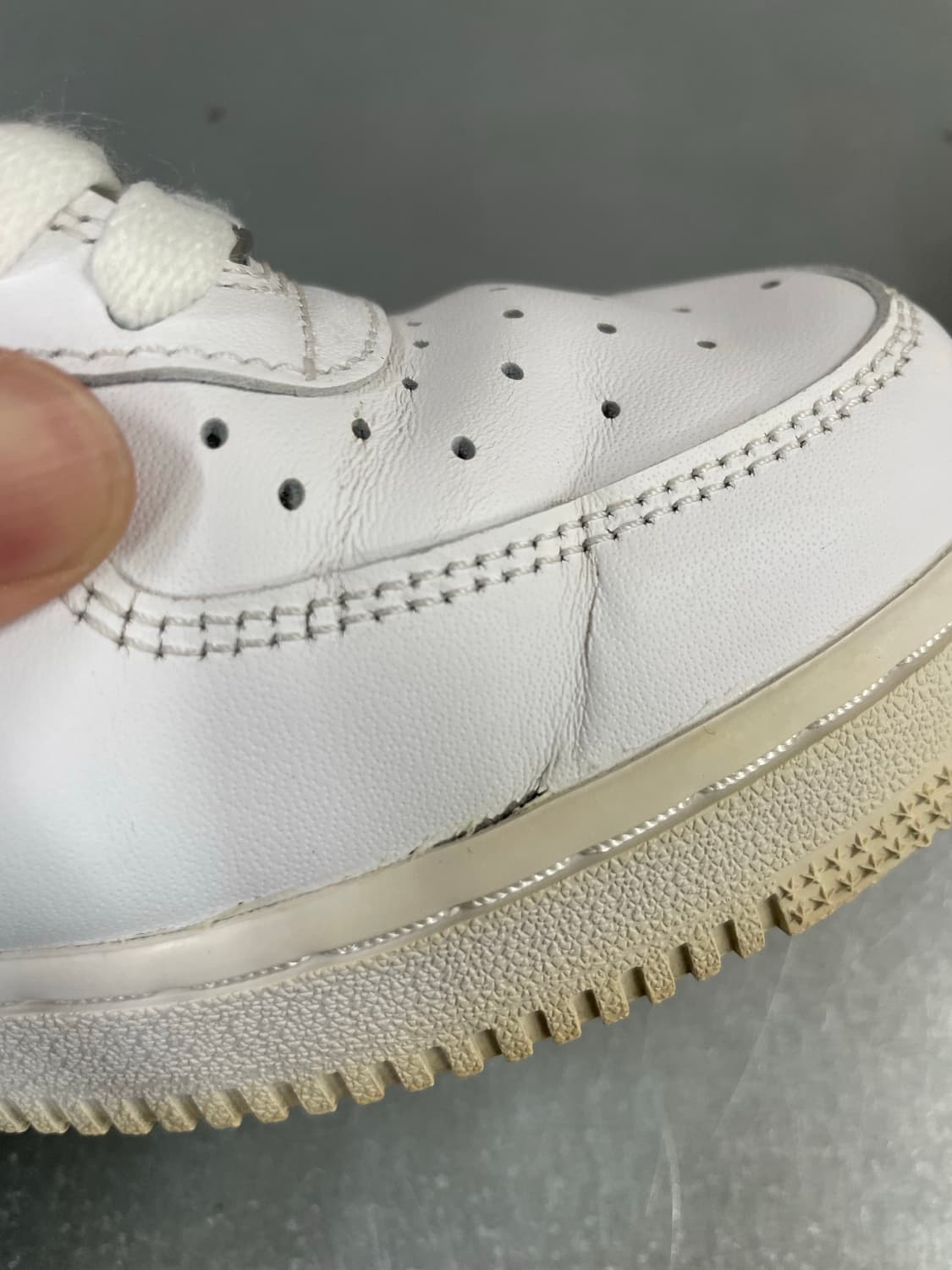 나이키 에어포스1 화이트 245 상품이미지8