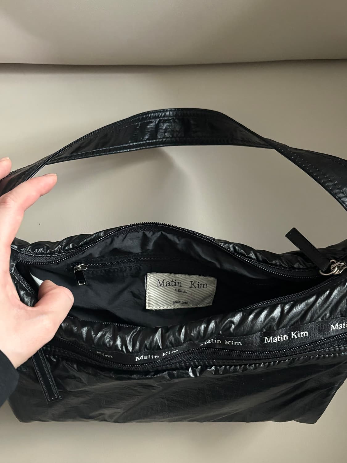 마틴킴 숄더백 가로 23 세로 15 상품이미지2