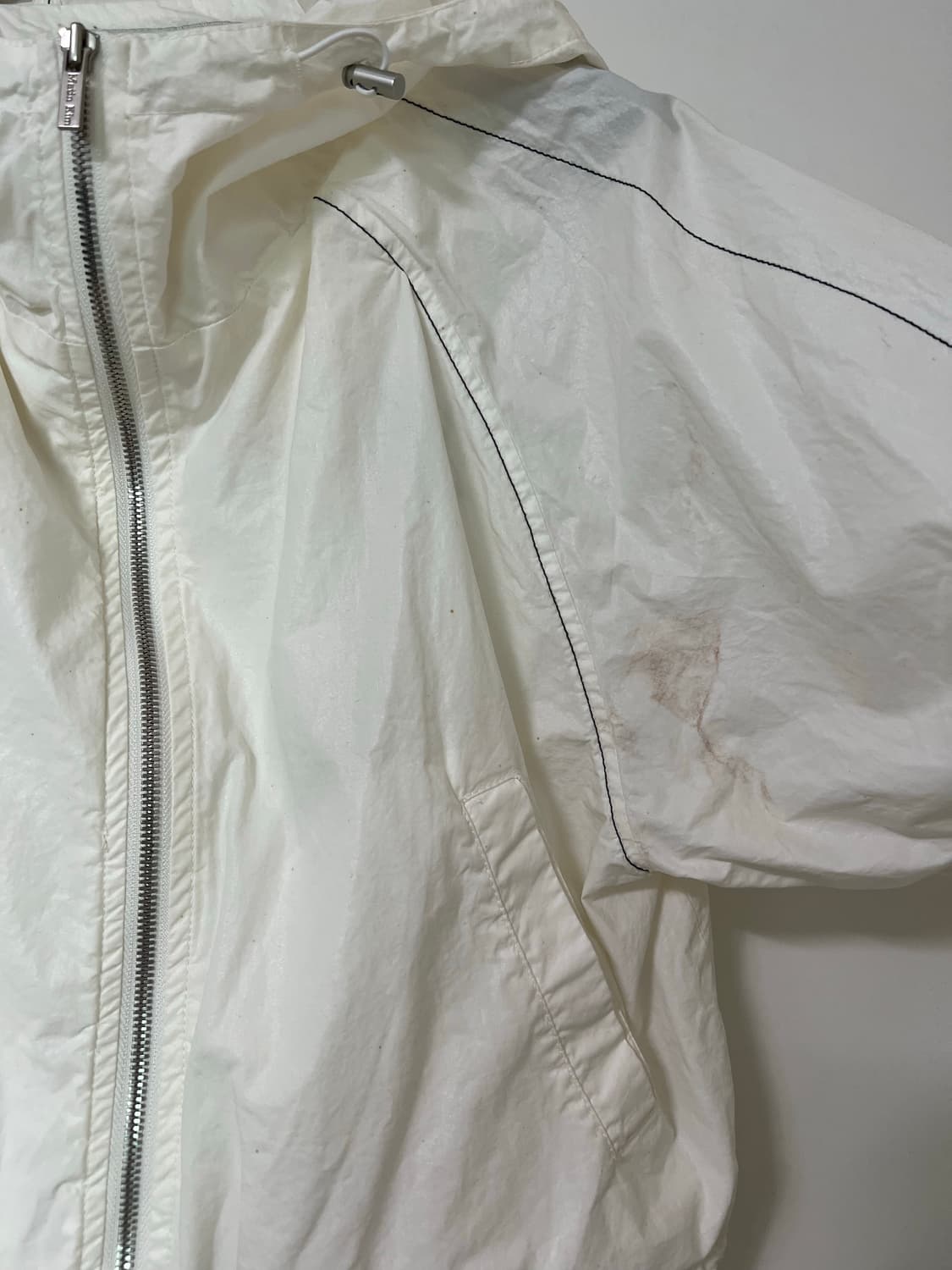 마뗑킴 크롭 후디 코팅 점퍼 아이보리 상품이미지3