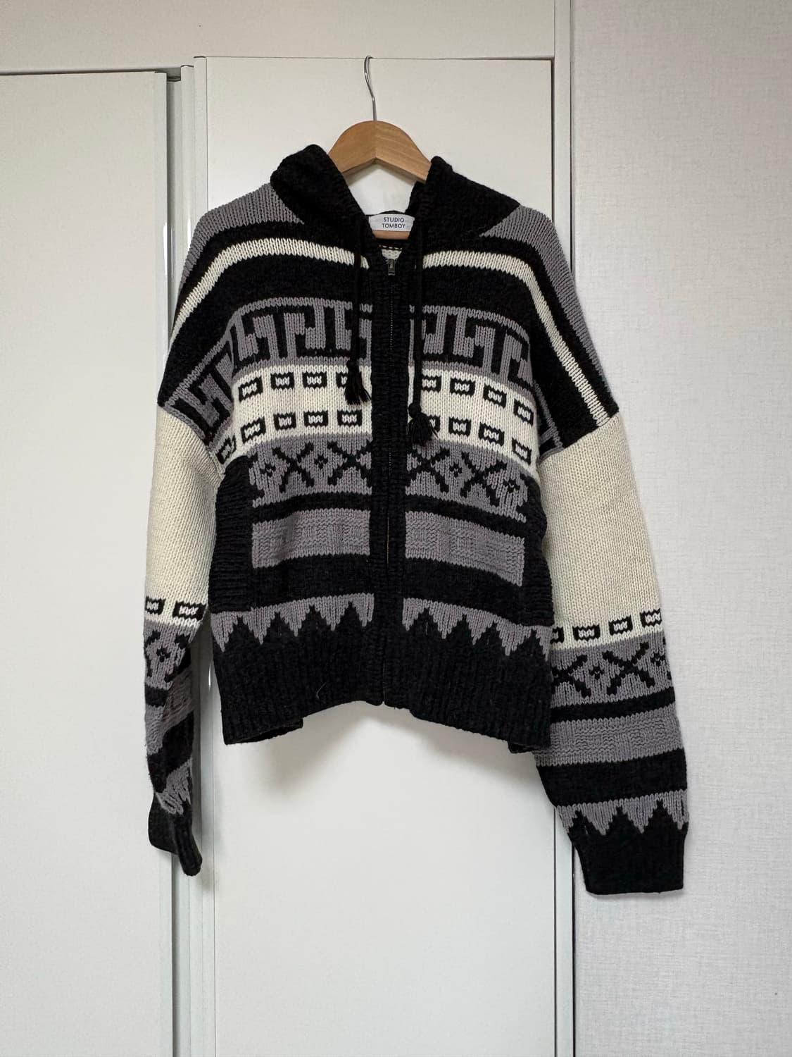 STUDIO TOMBOY 니트 후드집업 상품이미지1