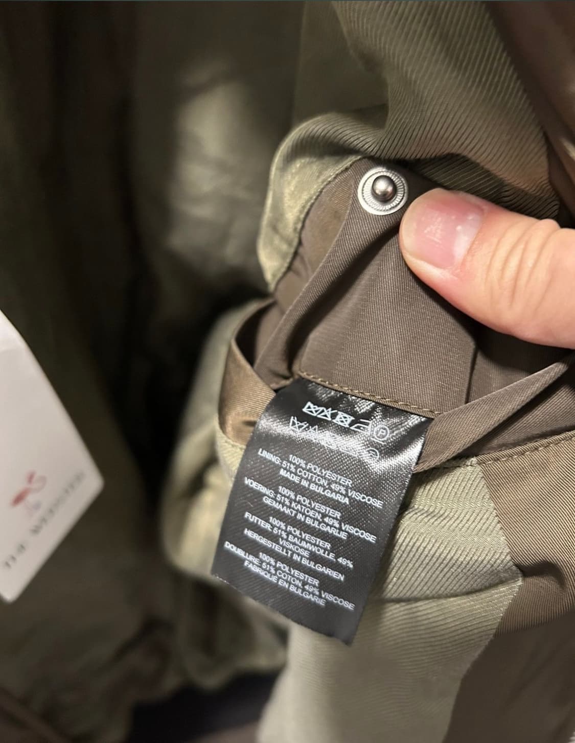 드리스반노튼 백지퍼 봄버 카키 S 상품이미지3