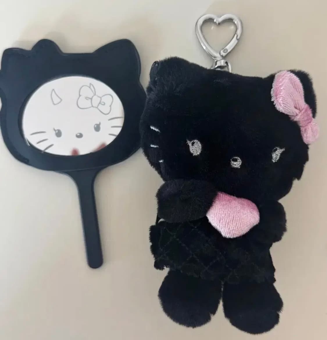 필리밀리 악마 헬로키티 키링, 거울 상품이미지1