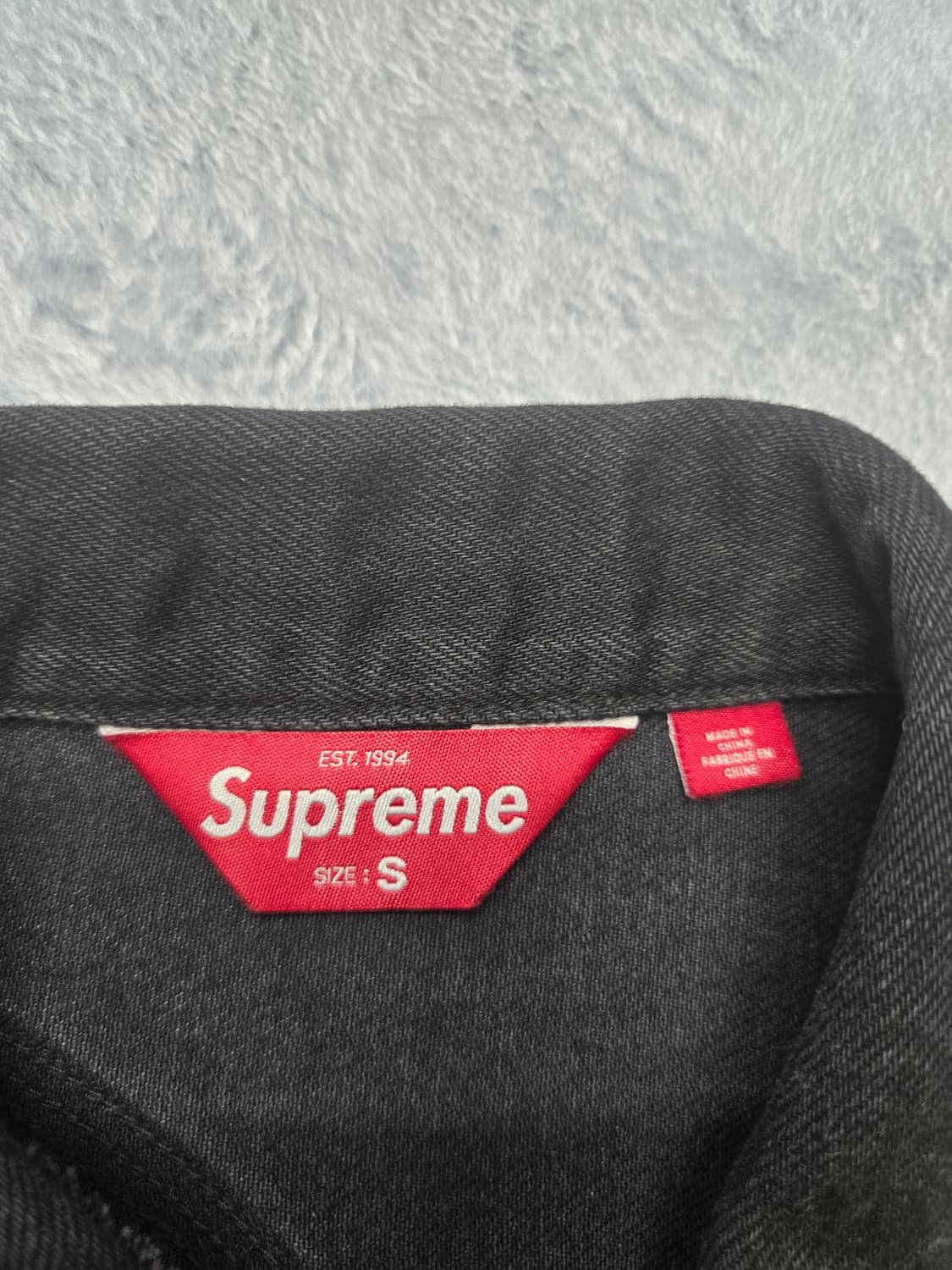 24SS 슈프림 S로고 데님 트러커 워시드 블랙 상품이미지2