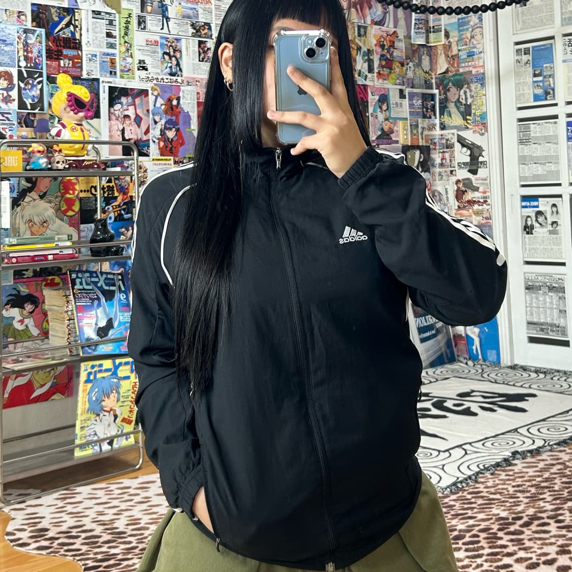 아디다스 블랙 삼선 라인 바람막이 상품이미지2