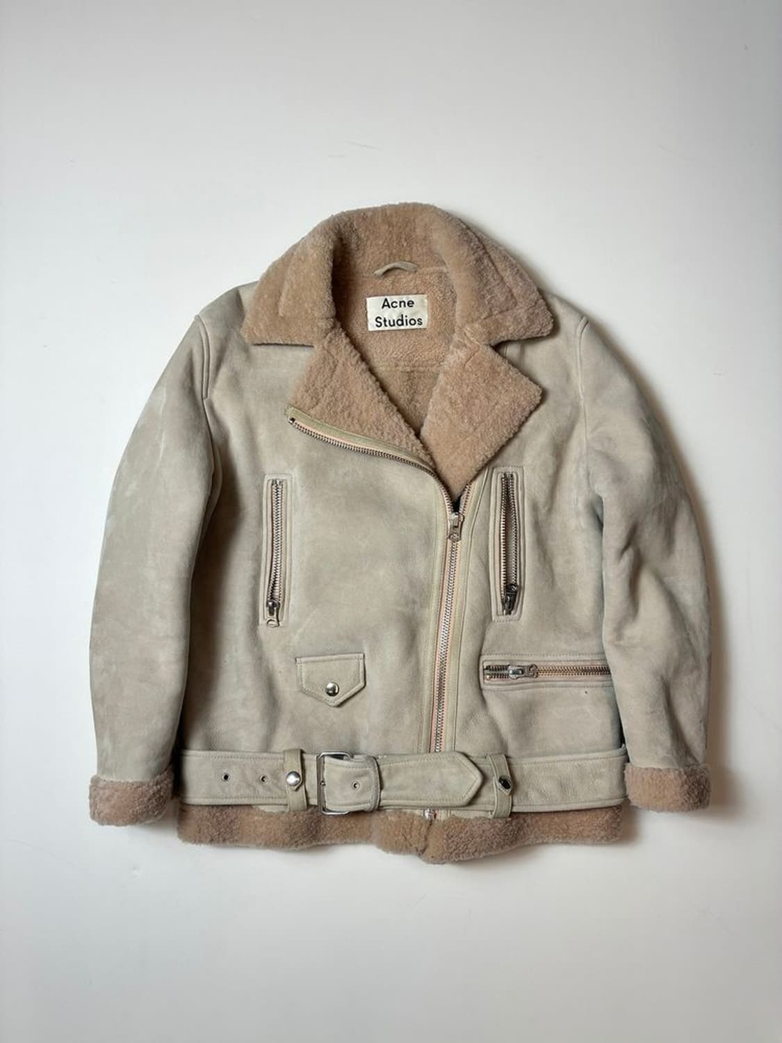 아크네스튜디오 ACNE 벨로시티 양가죽 무스탕 자켓 PN8243 상품이미지1