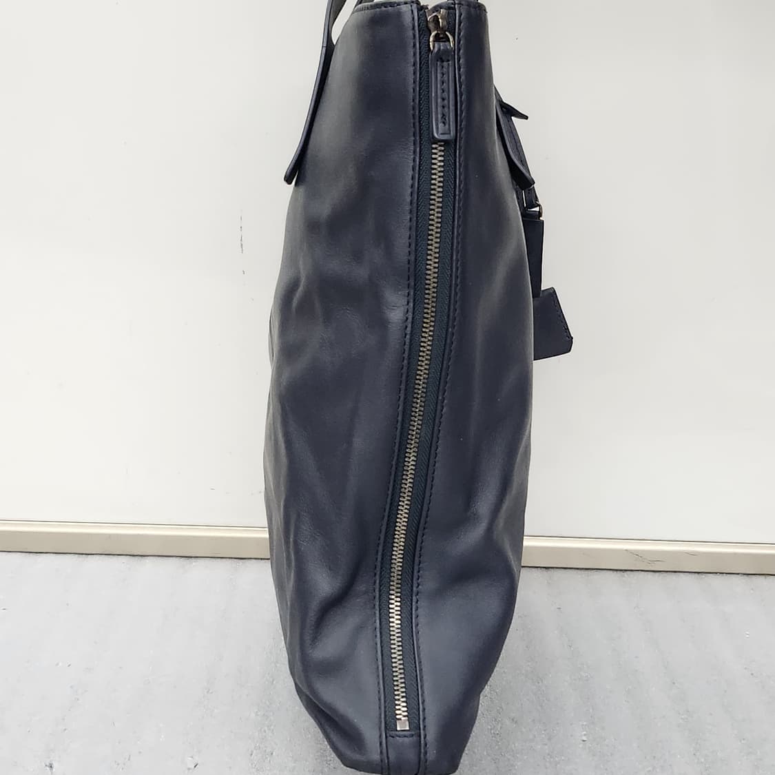 샘소나이트 정품 가죽 토트백겸 크로스백 상품이미지5